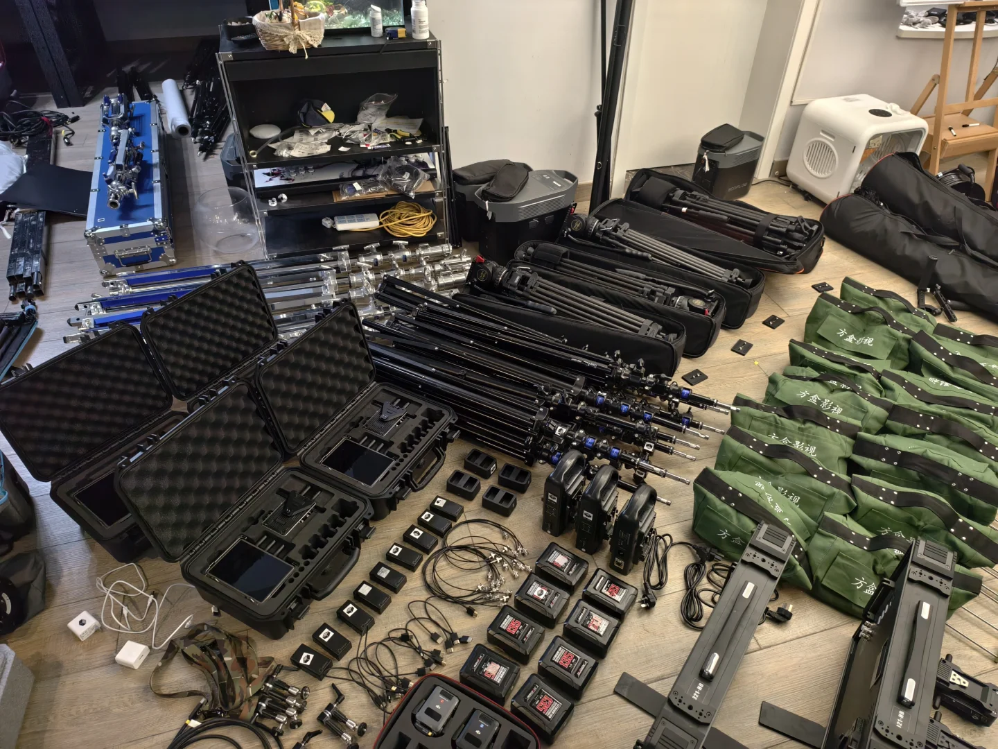 杭州拍片缺设备?找我们!萧山影视器材租赁