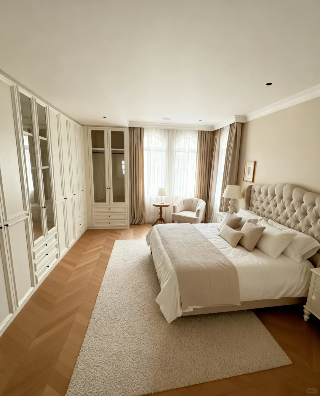 轻法式全屋定制｜把卧室装成了法式电影里的