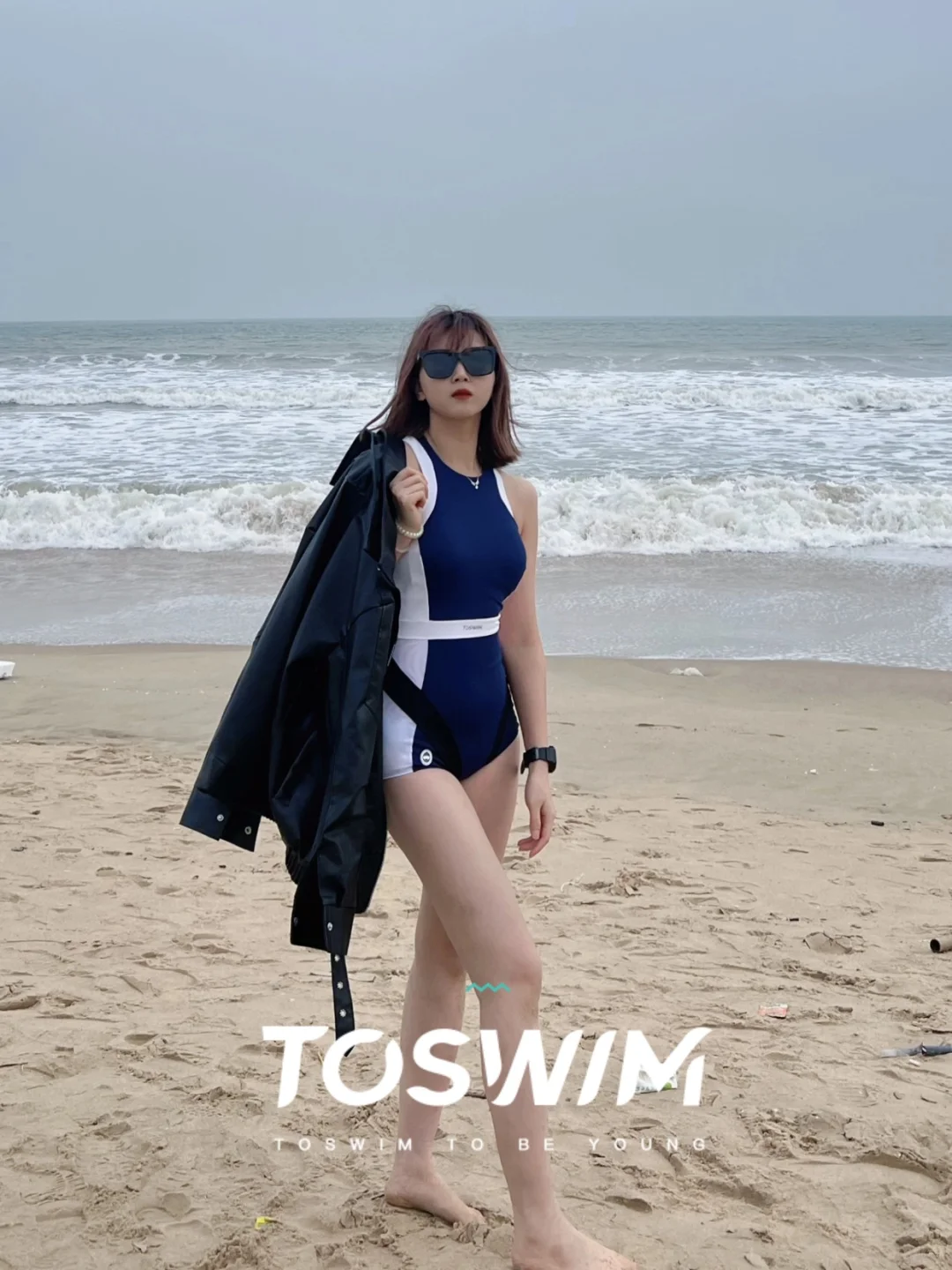 海边冲浪必备连体泳衣+斗篷