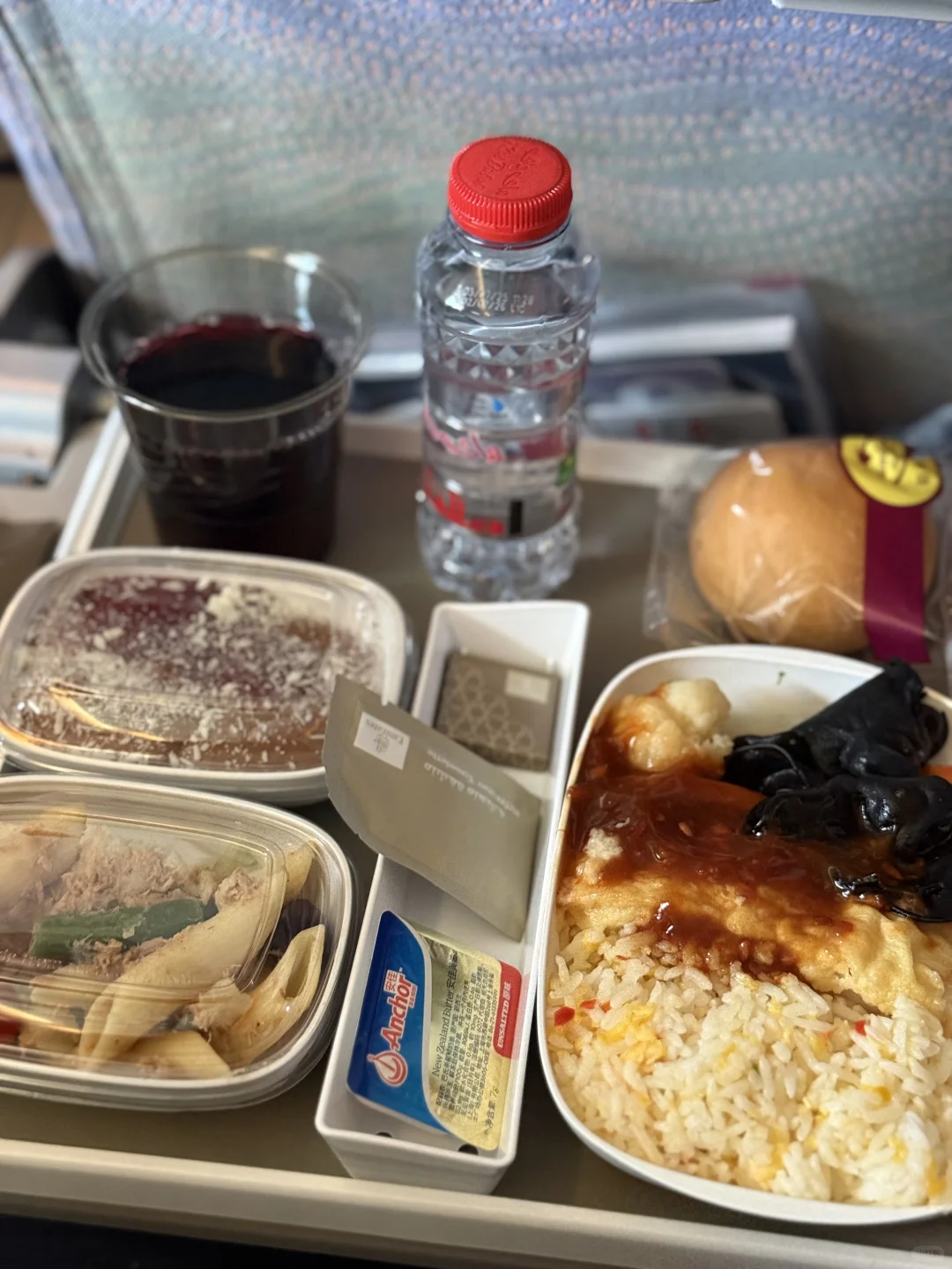 迪拜?一半清醒一半醉?