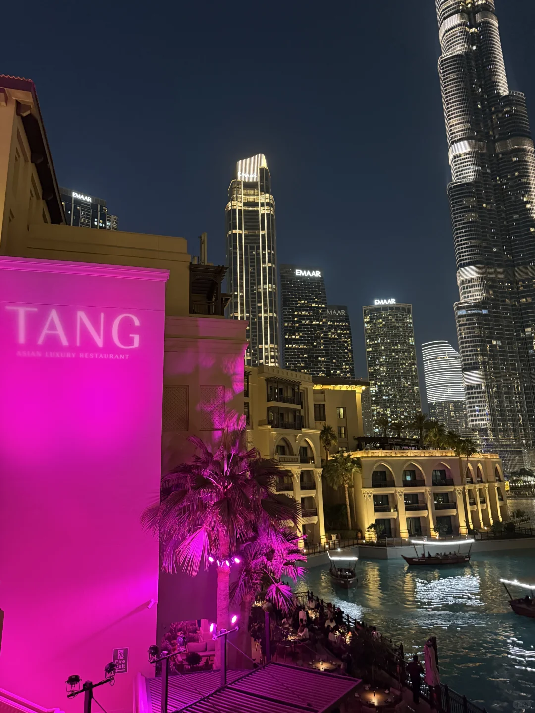 迪拜?一半清醒一半醉?