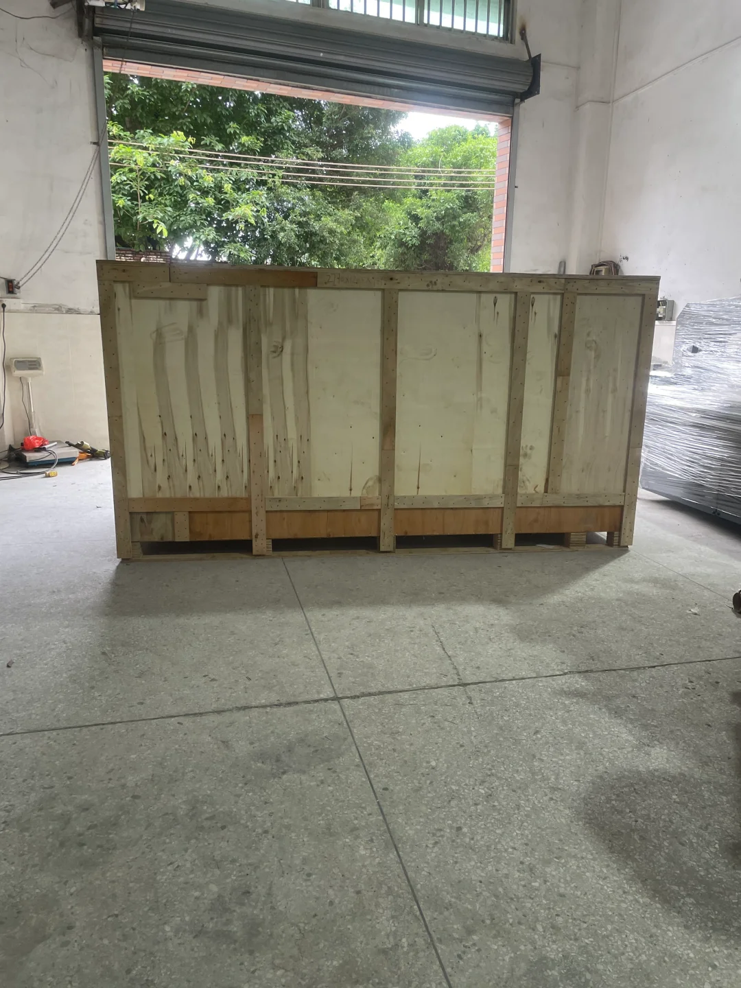 工厂设备搬迁、起重移位，设备搬运。