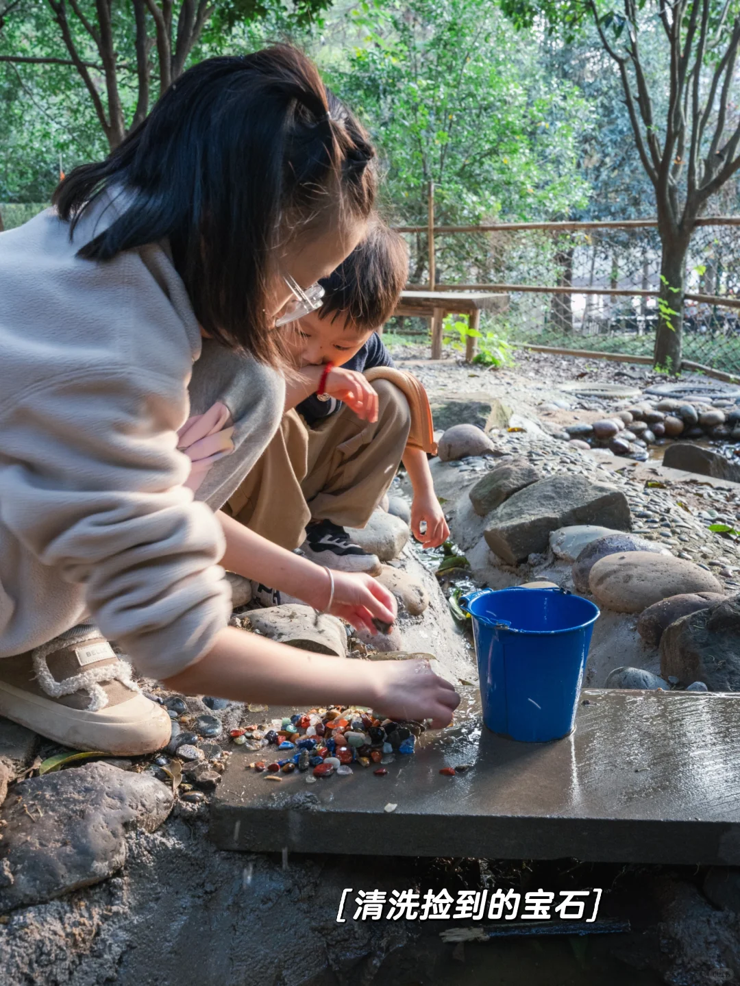 重庆遛娃|梦想照进现实,拿着探测器寻宝