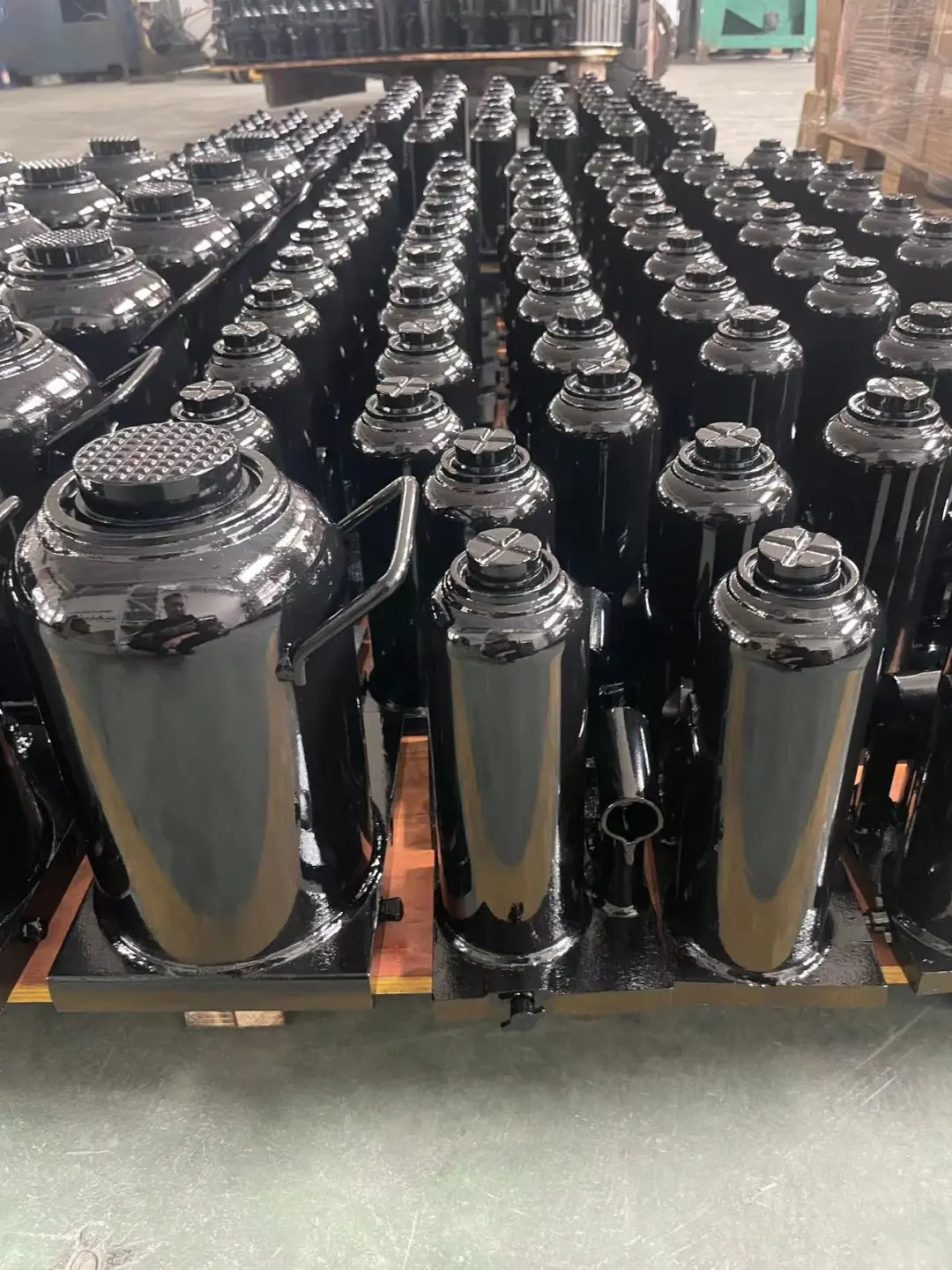 立式液压千斤顶