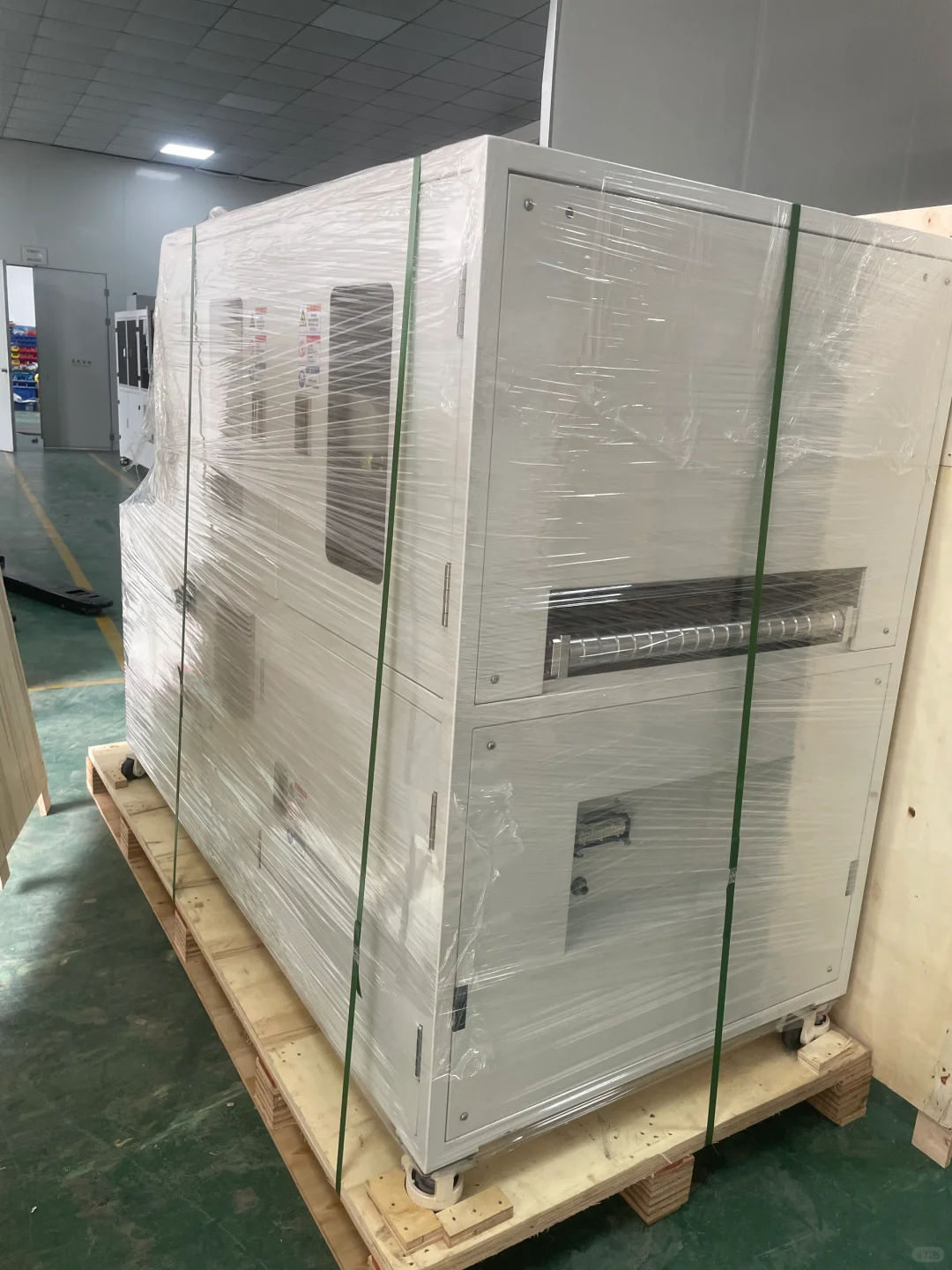 工厂设备搬迁、起重移位，设备搬运。