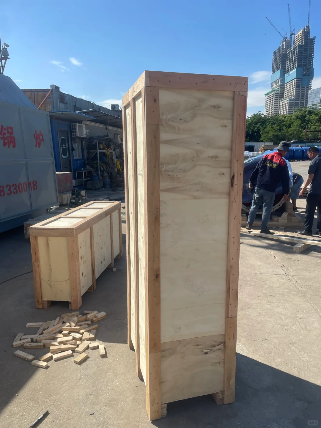 工厂设备搬迁、起重移位，设备搬运。