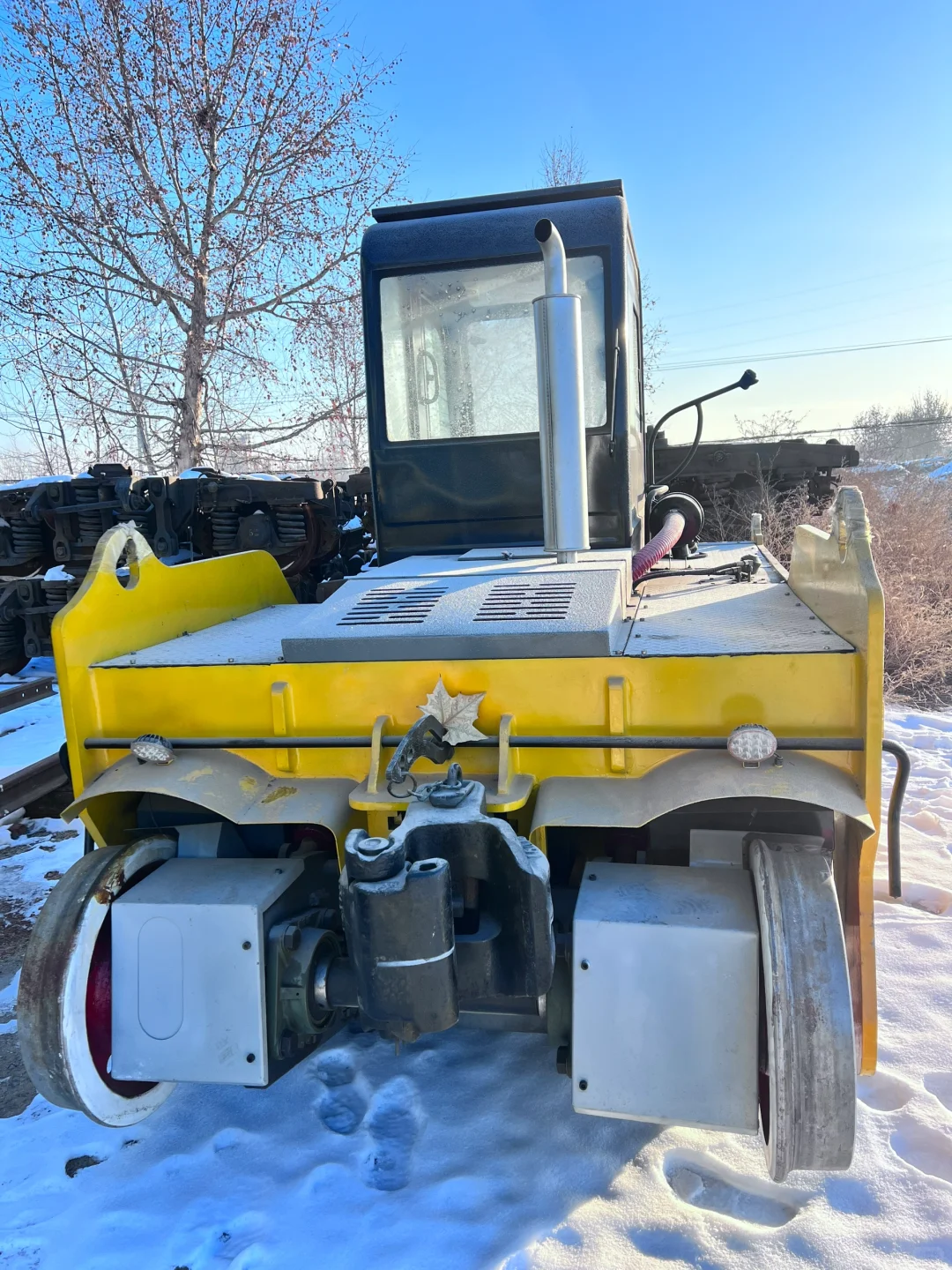 公铁内燃牵引机车 铁路两用车