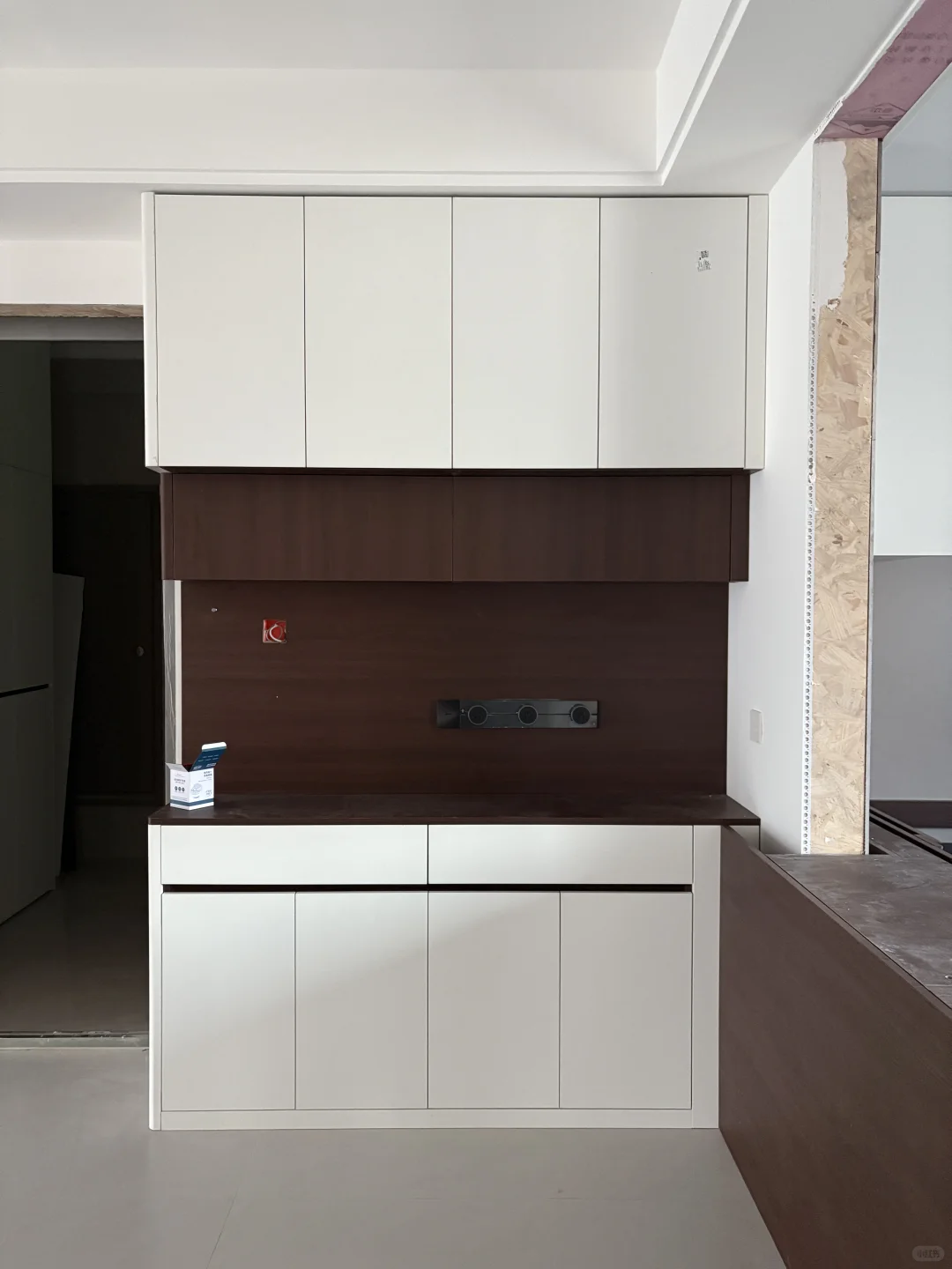 定制柜安装完毕，离梦想中的家又进了一步！