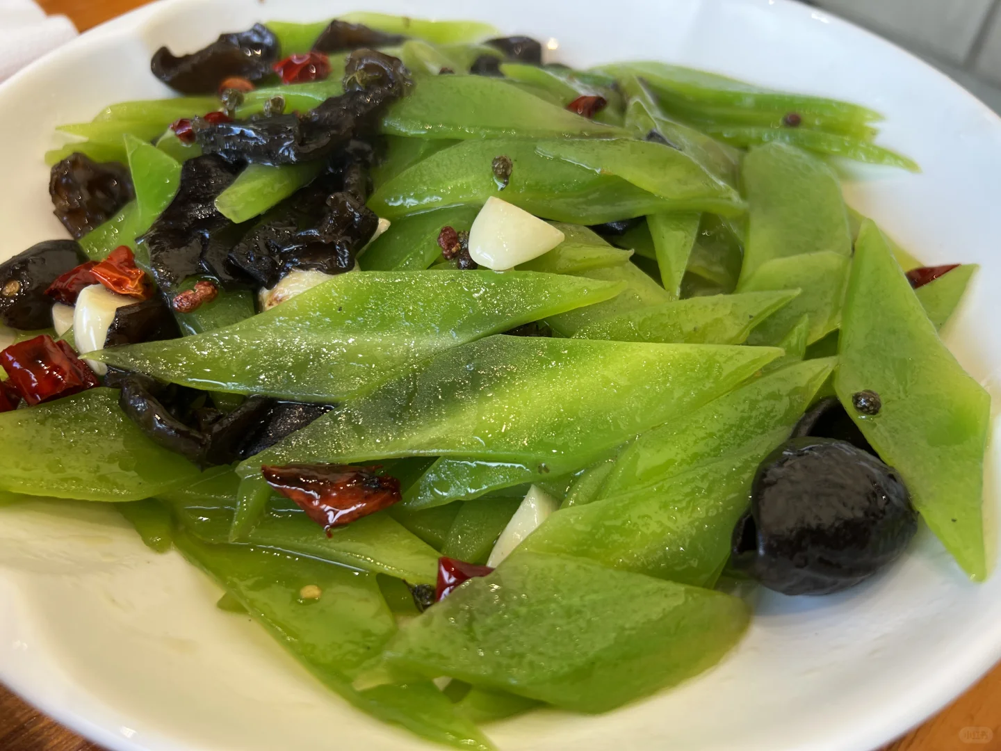 被小费绑架的北美餐饮会崩吗？