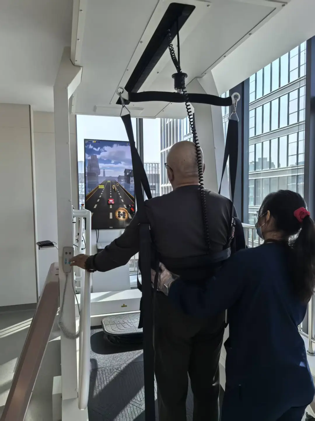 康复师的工作日常?智能设备用起来！