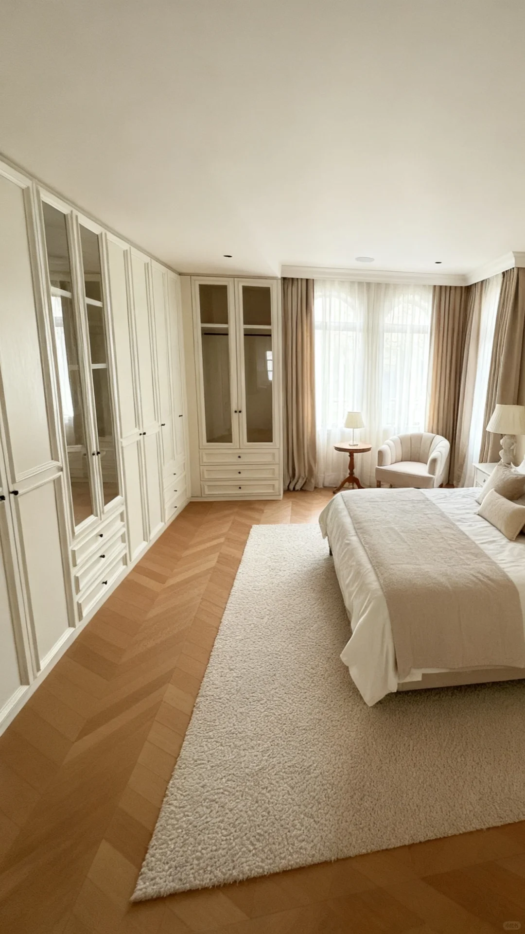 轻法式全屋定制｜把卧室装成了法式电影里的