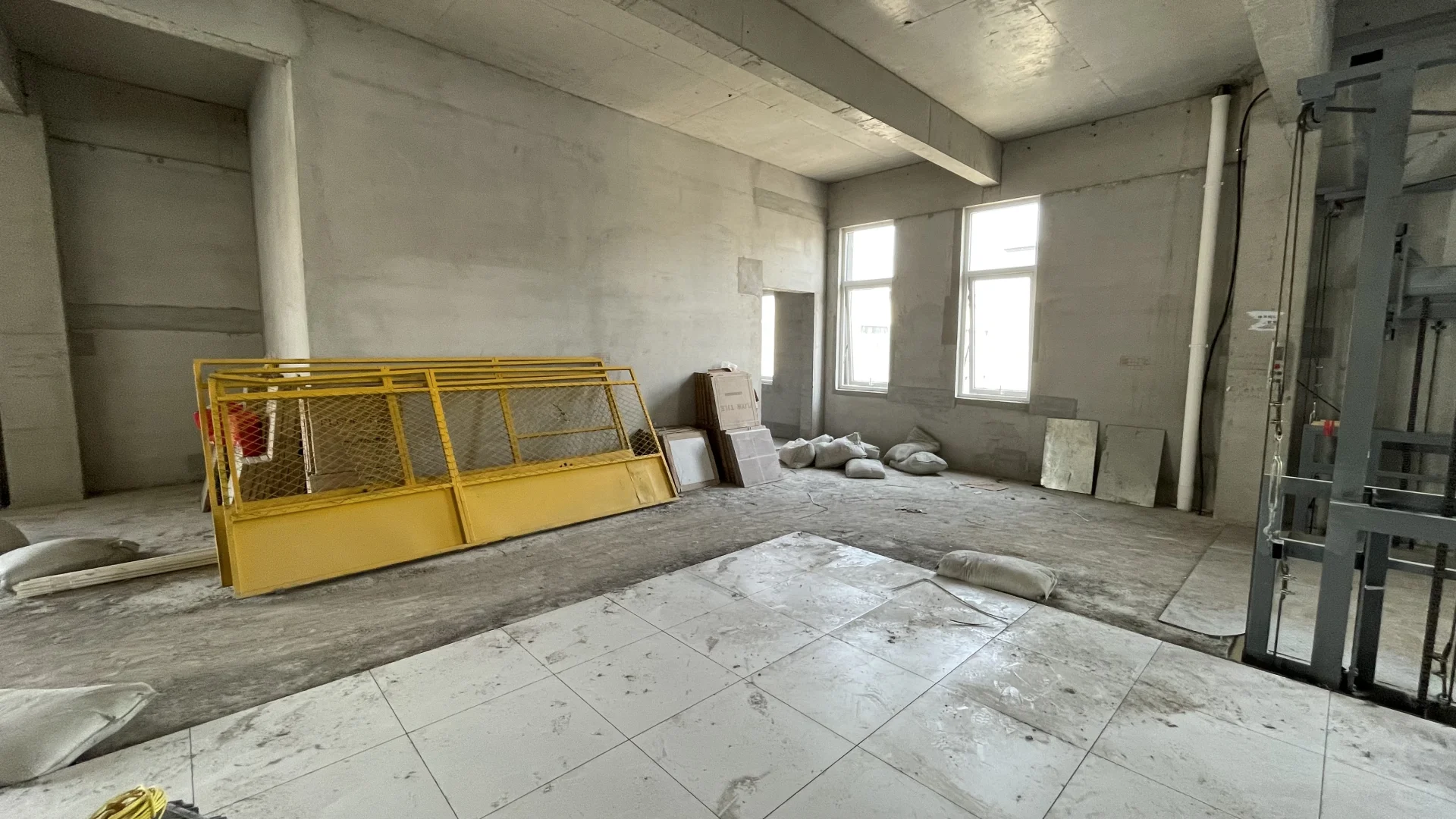 在淄博花150万开食品厂！装修中！