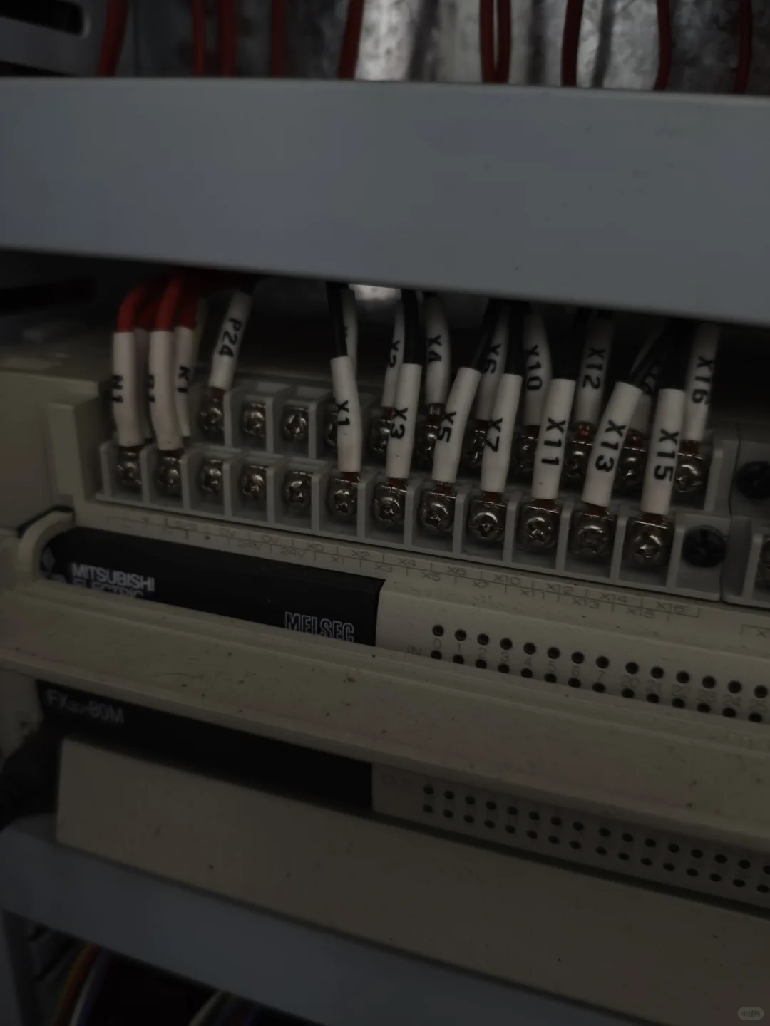 伟东8改6双枪面膜灌装机