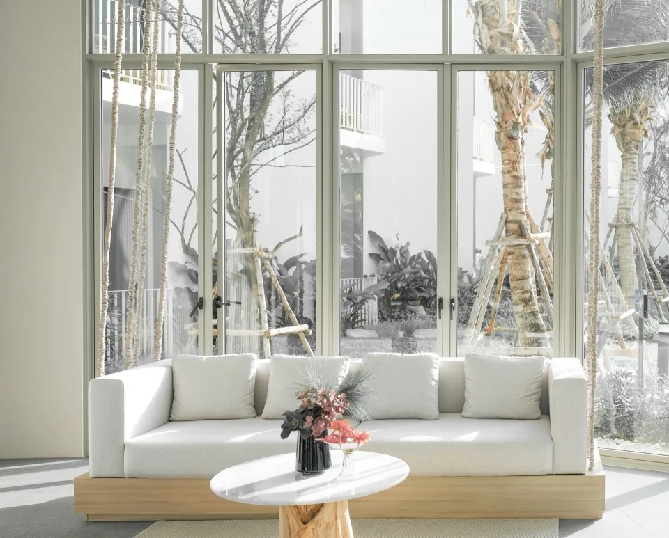 不换设备也能省一半电费？酒店节能神操作