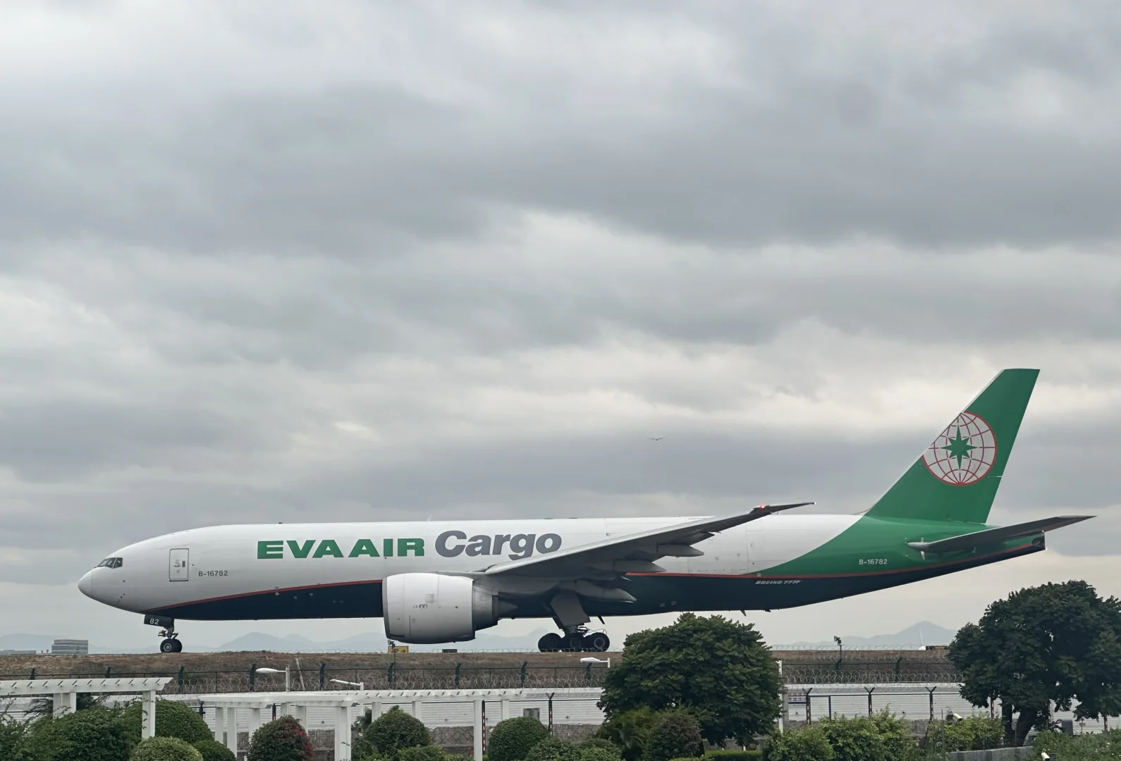 厦门拍机好货不少