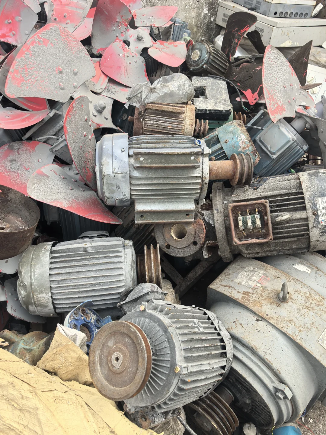长安废旧设备回收废电机回收废马达回收