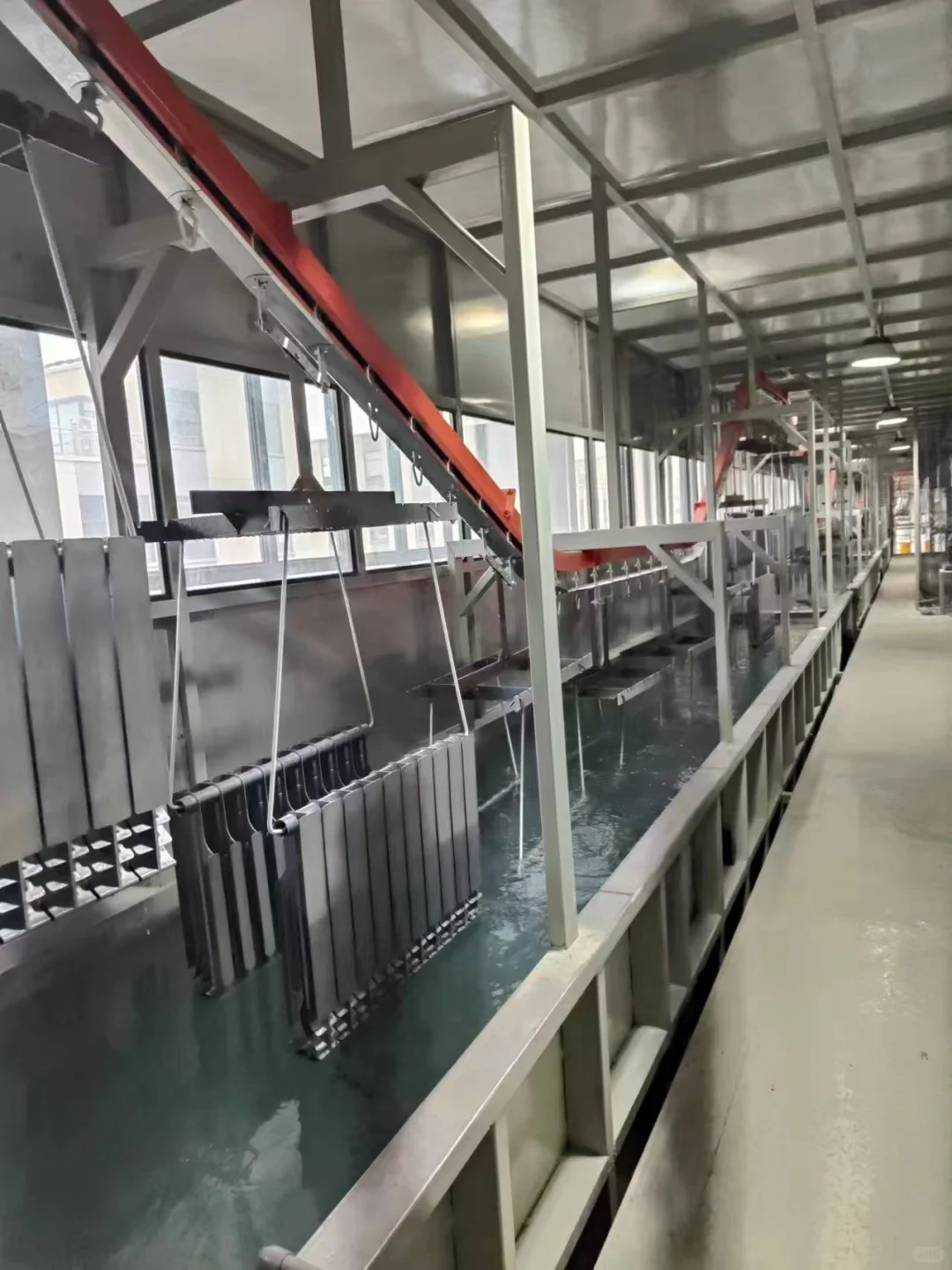 全自动喷涂设备提升生产效率与品质