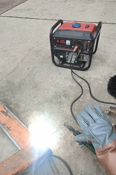 如果电焊能把我两焊在一起就好了