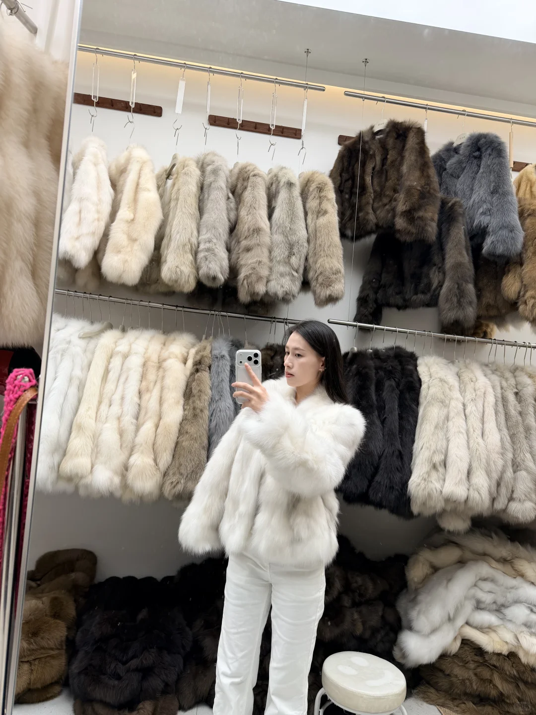 海宁皮革城攻略小个子也能买到心仪的皮草?