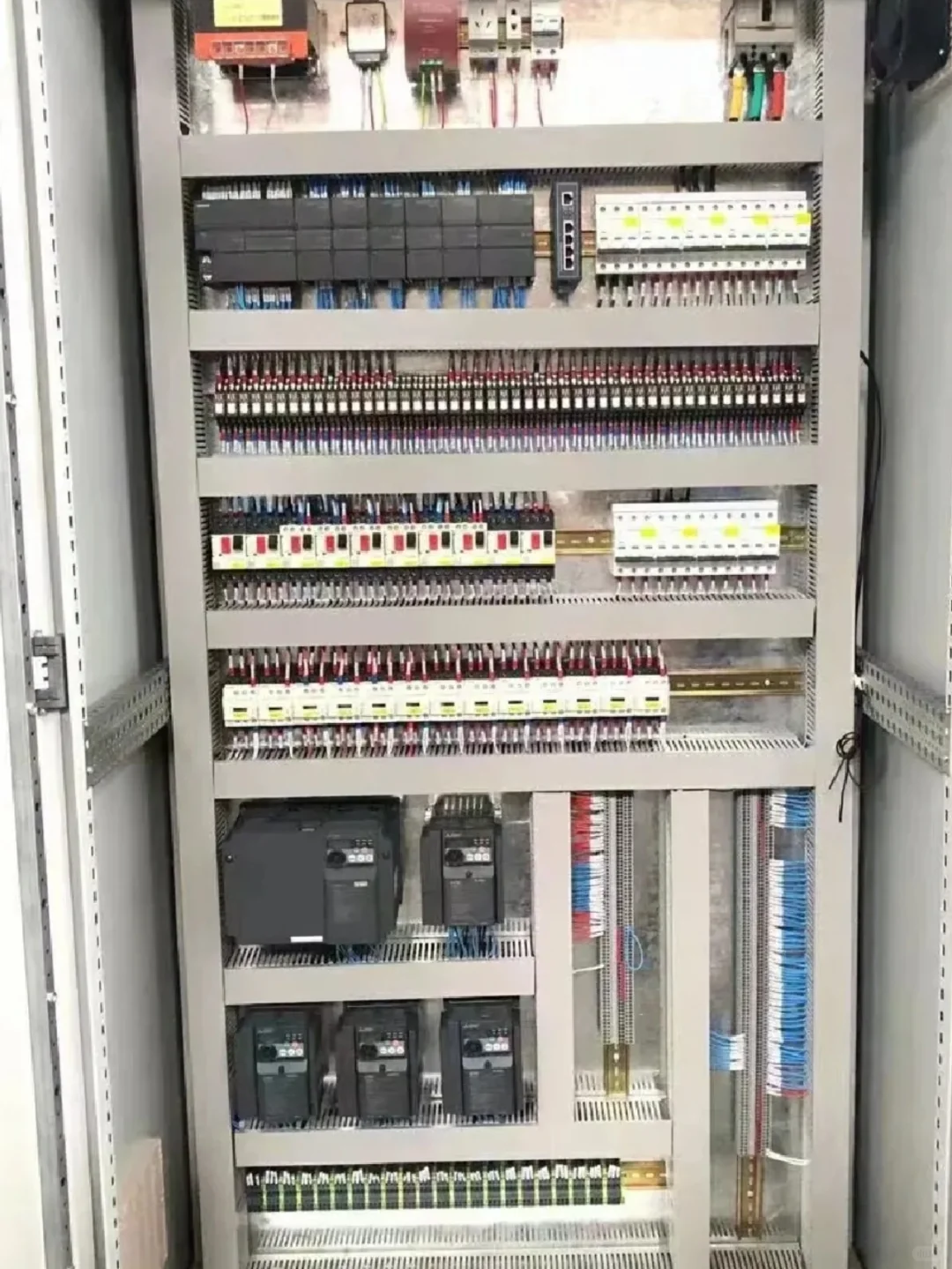 滁州PLC控制柜、电气控制柜、编程调试。