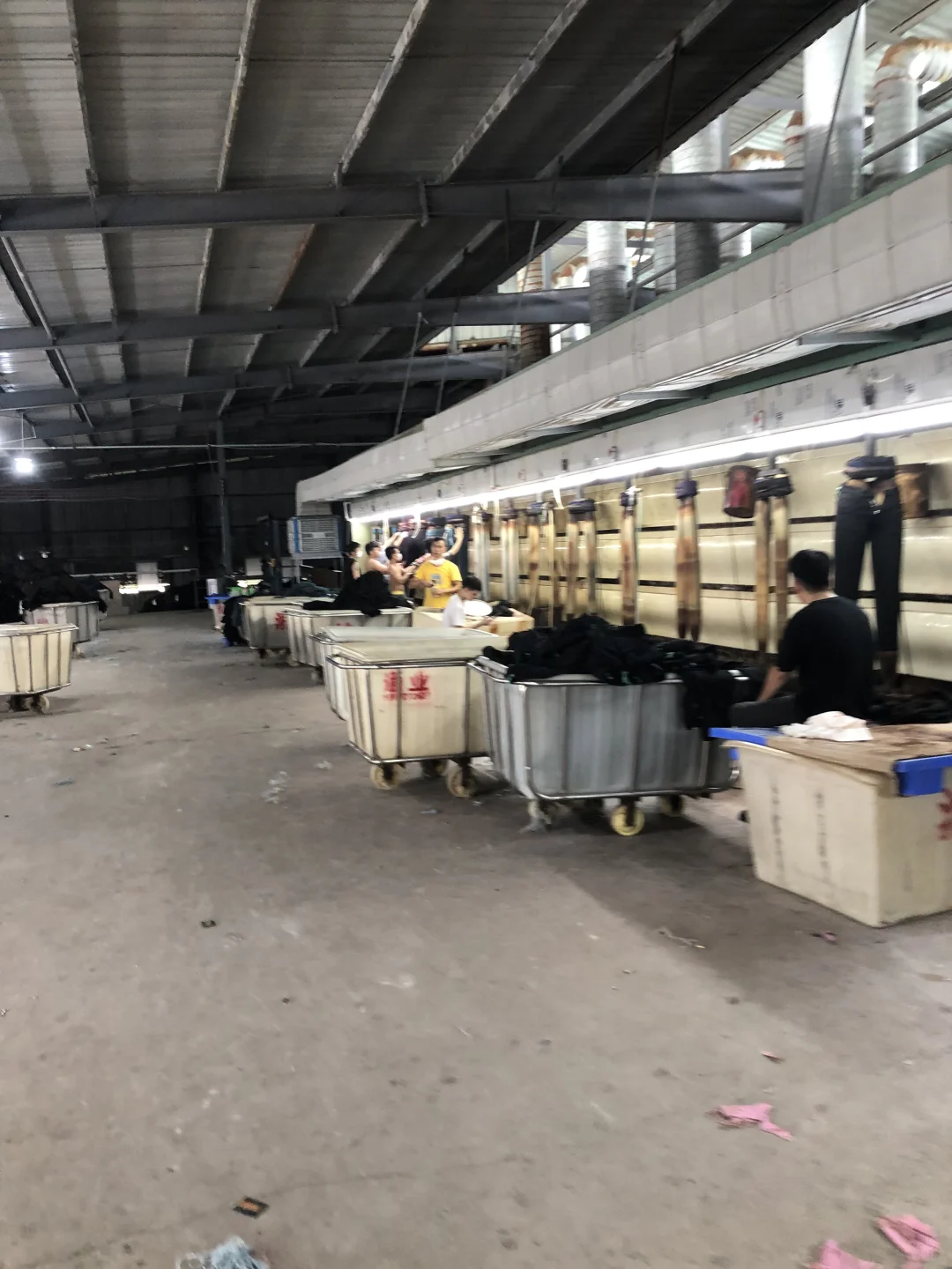 今年服装行业是不是到了生死存亡的时刻