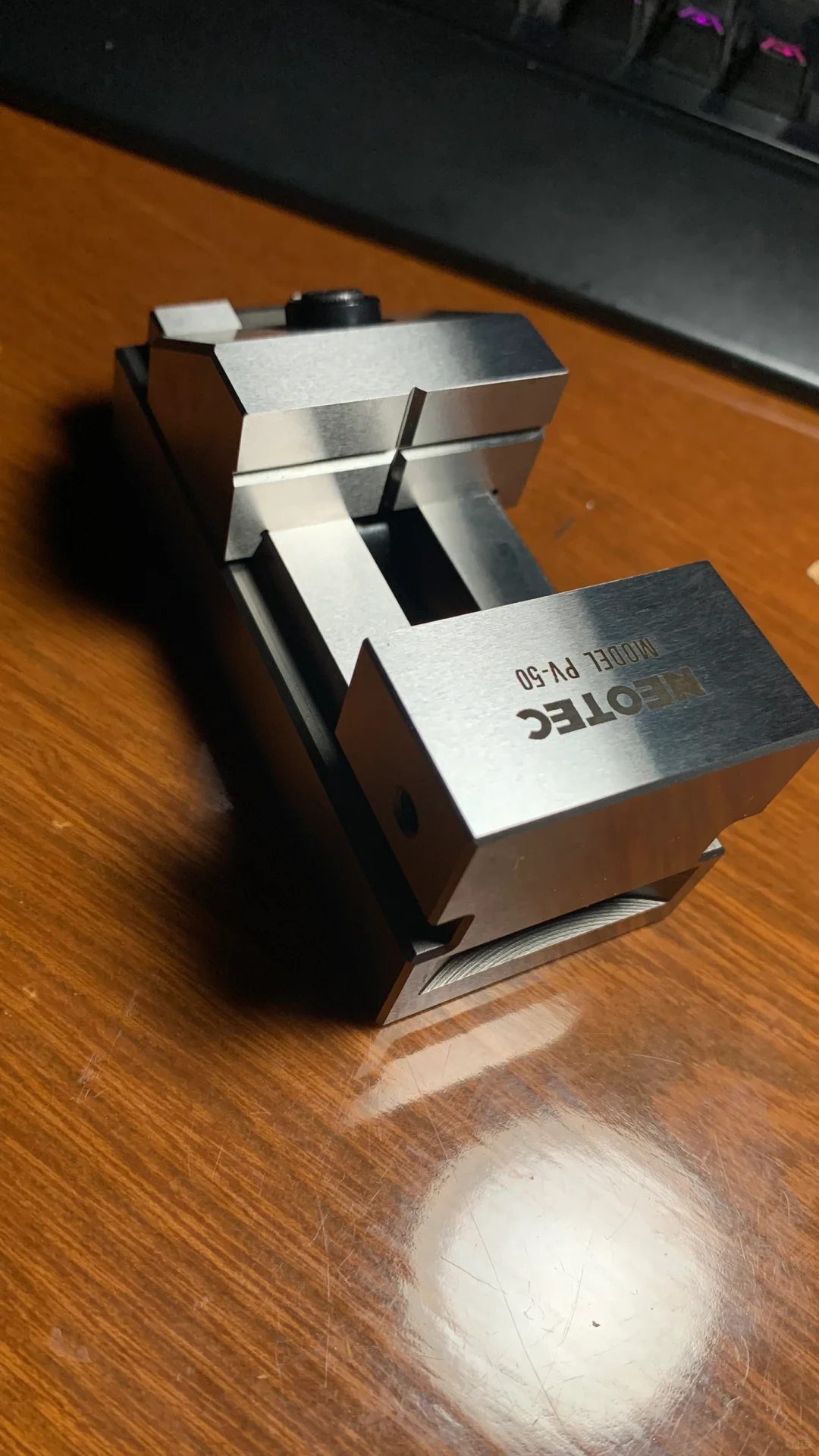 日本精密小台钳