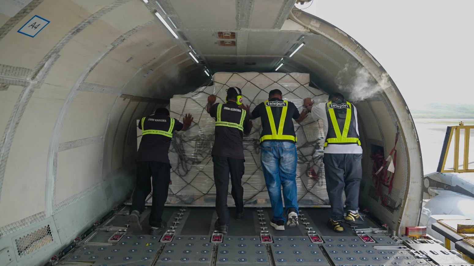 特力博 | 48小时求援物资运输