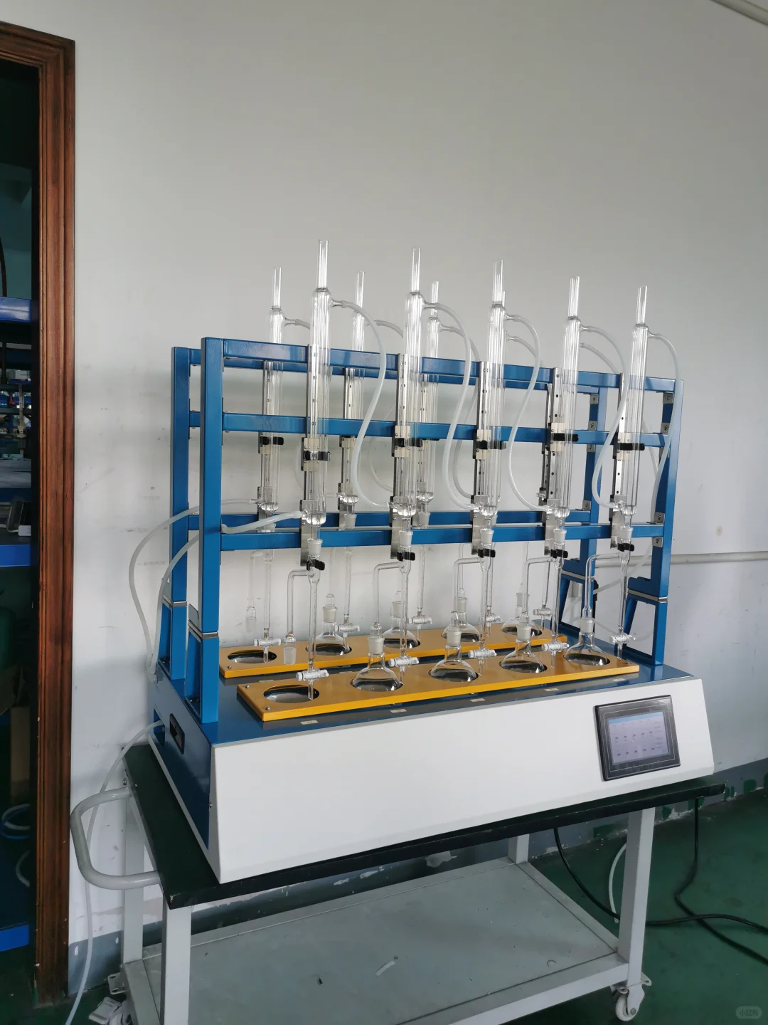 巴跃仪器挥发油测定仪的冷凝管如何清洗？