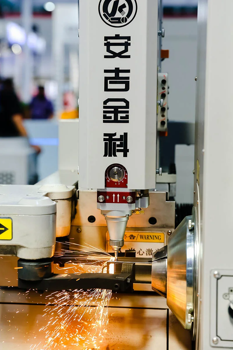 山东激光切管机