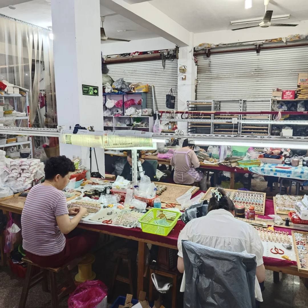 义乌这样的小作坊一个月外贸能做73个w