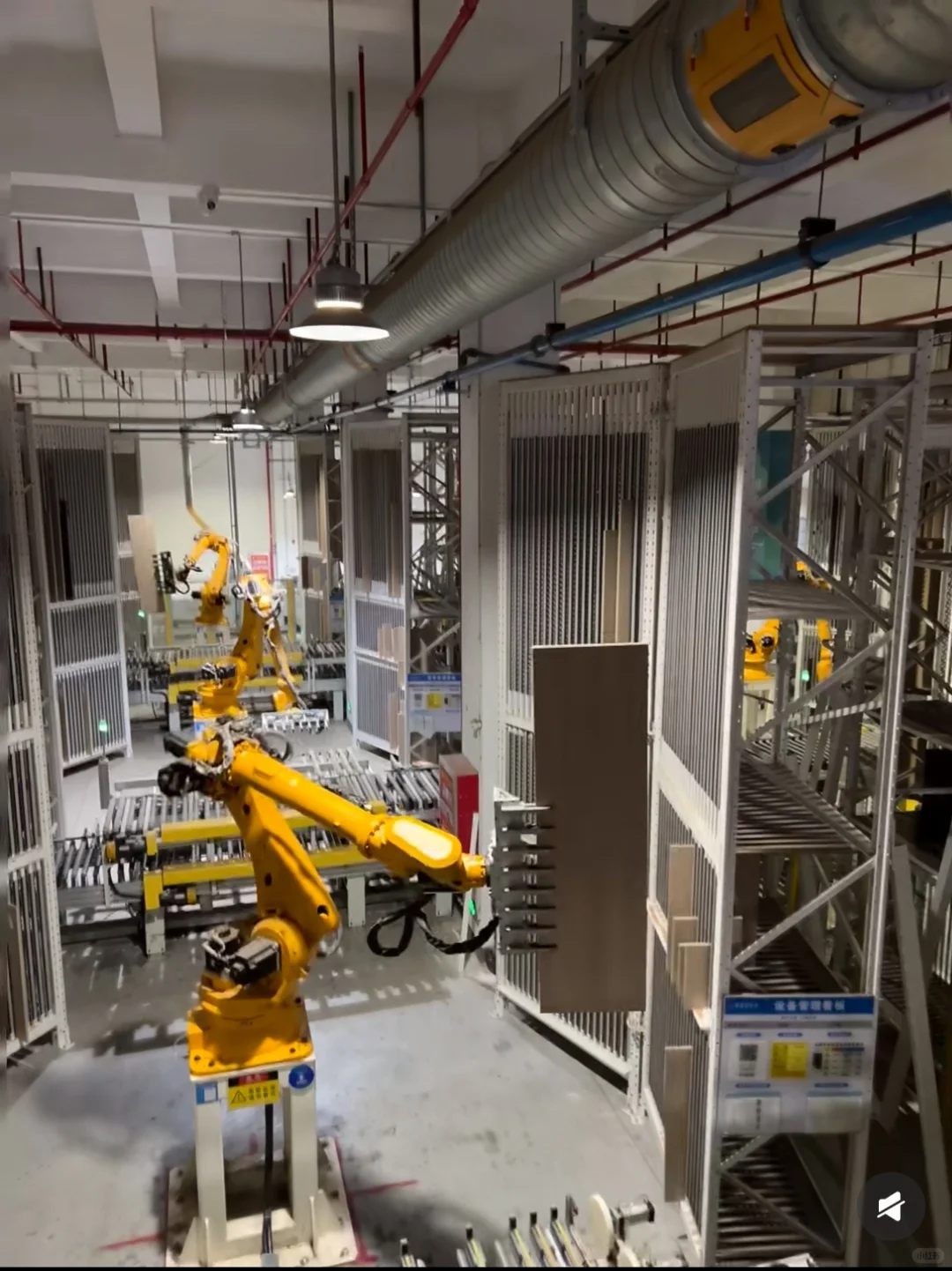 揭秘索菲亚4.0工厂!机器比人多?