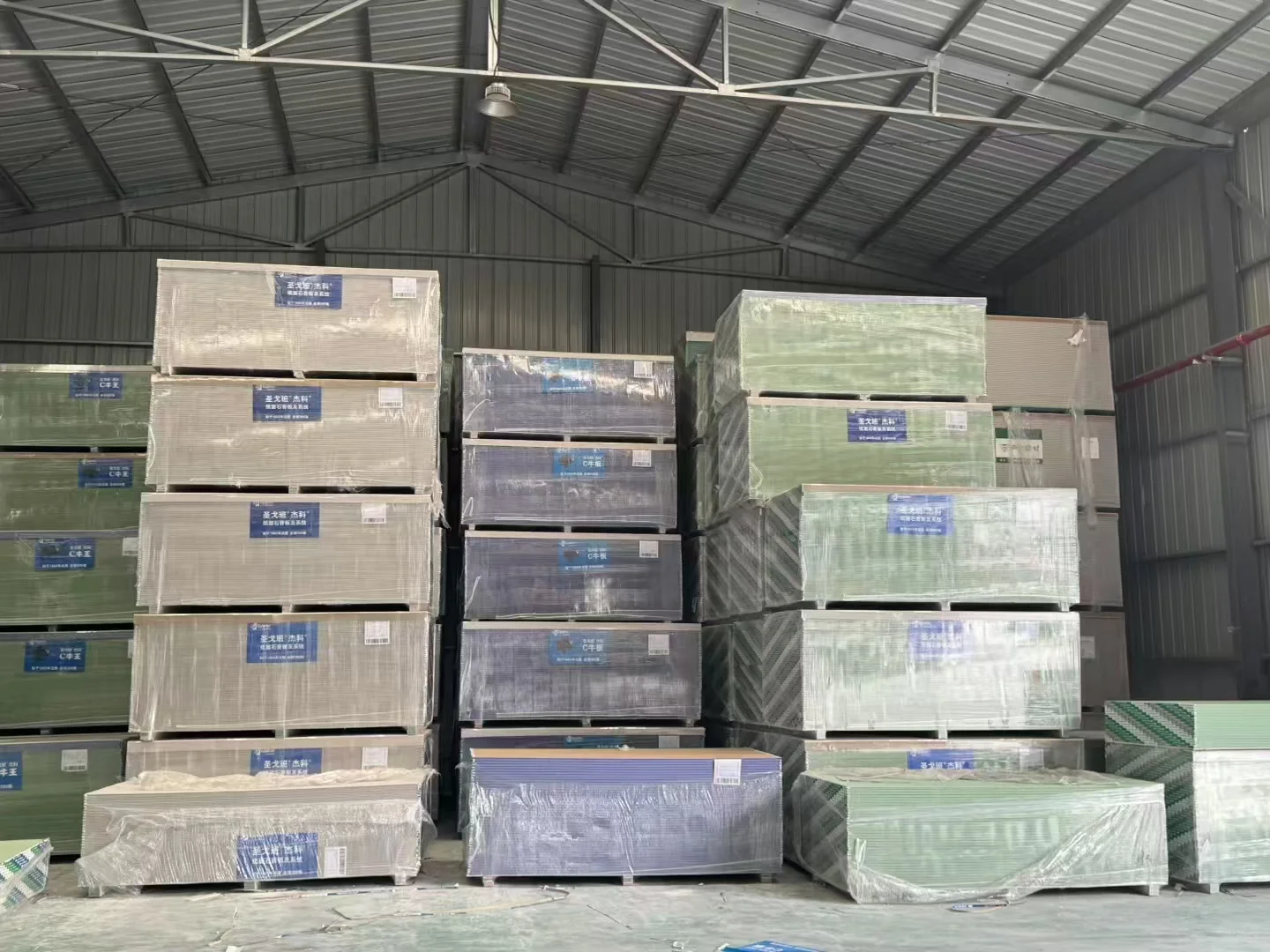 装修人必看黄沙水泥板材避坑指南，差点踩雷