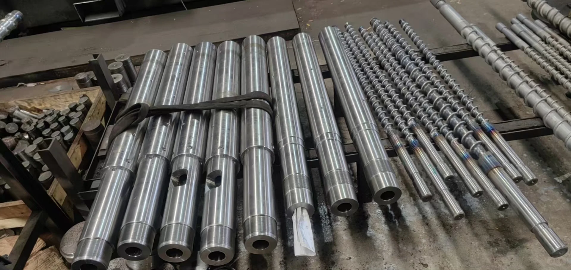 注塑机螺杆料管配件