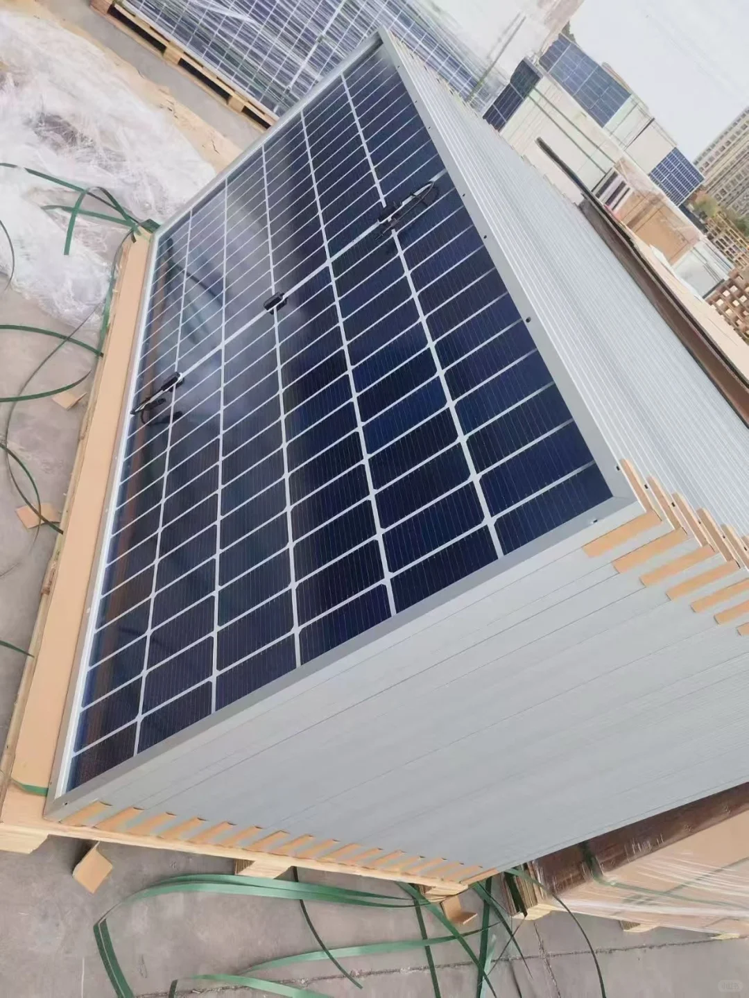 太阳能板真的很好看啊！