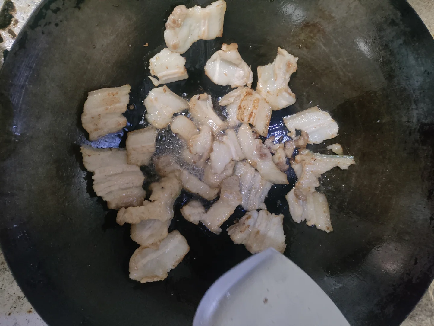 今晚炒个窝笋炒肉，有人想吃吗