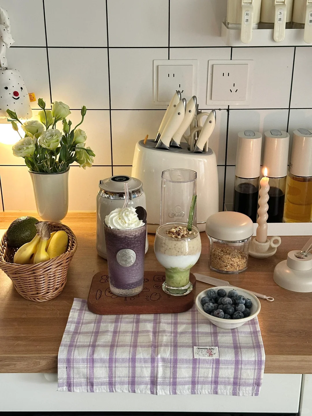 把绿意和温柔都榨进杯子里