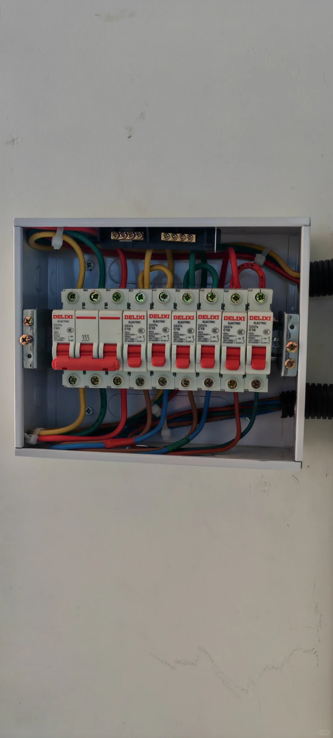 玉林电工师傅上门维修