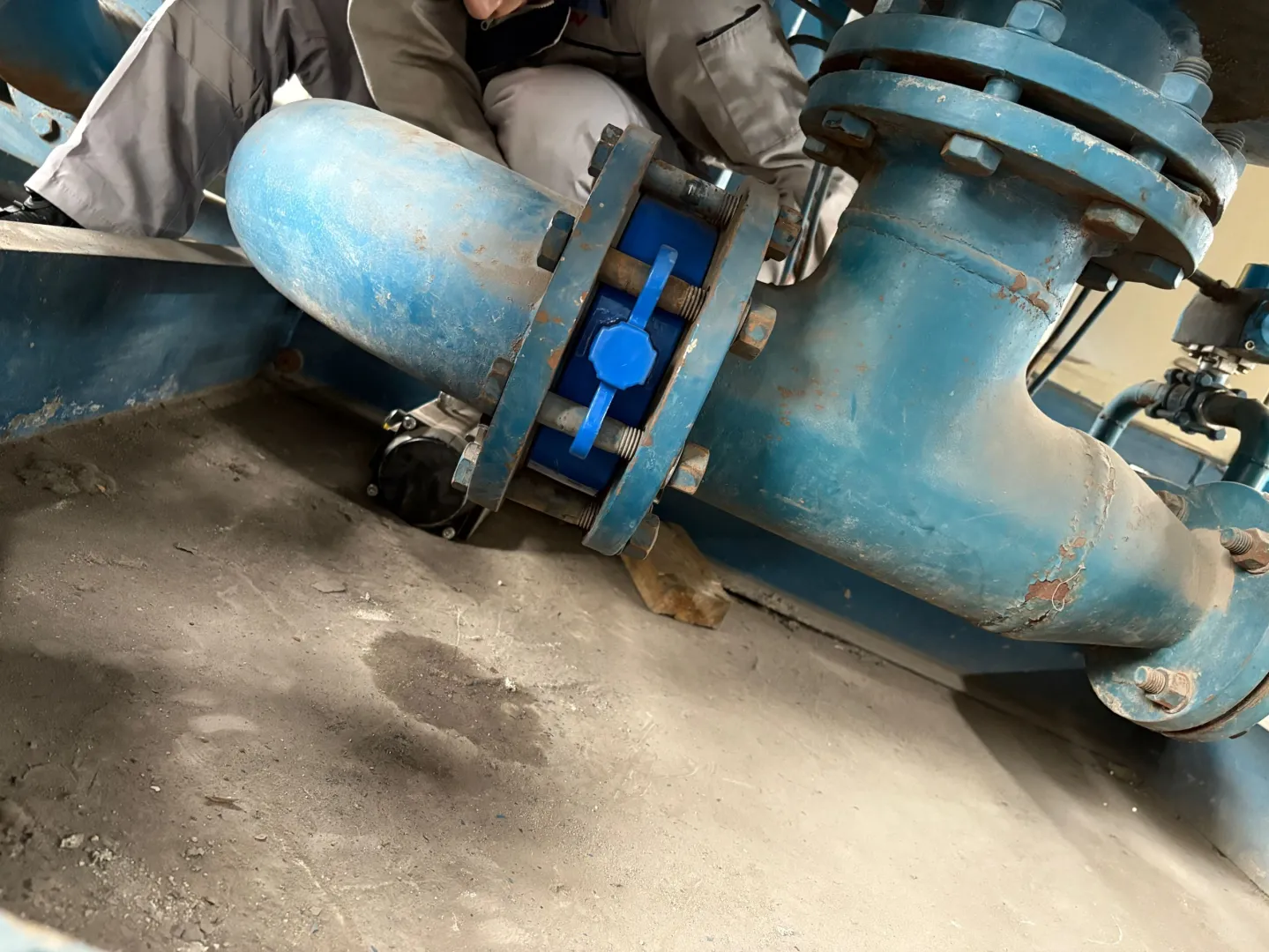 浦欧威上门服务：干燥机气动蝶阀选型安装！