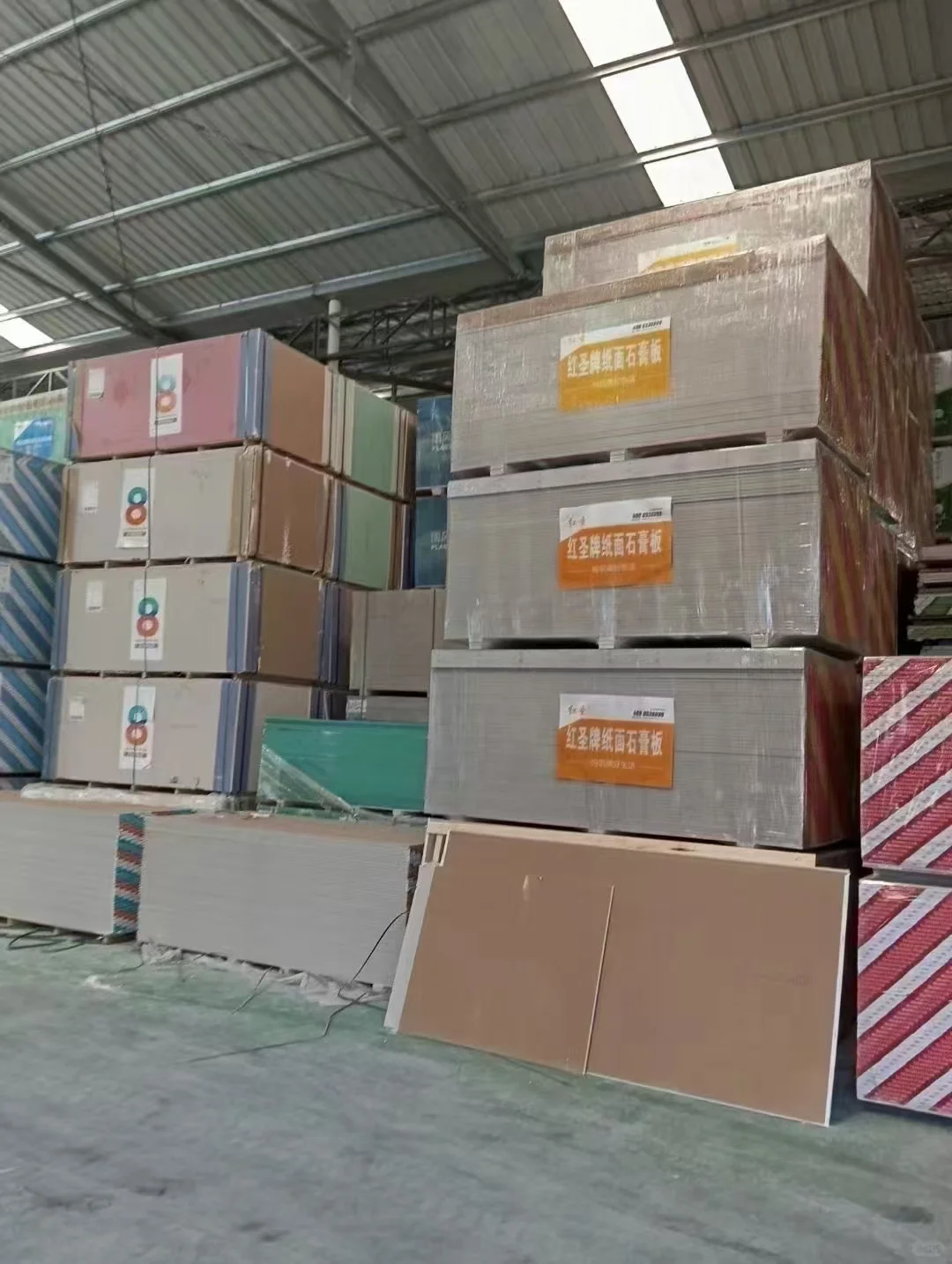 装修人必看黄沙水泥板材避坑指南，差点踩雷