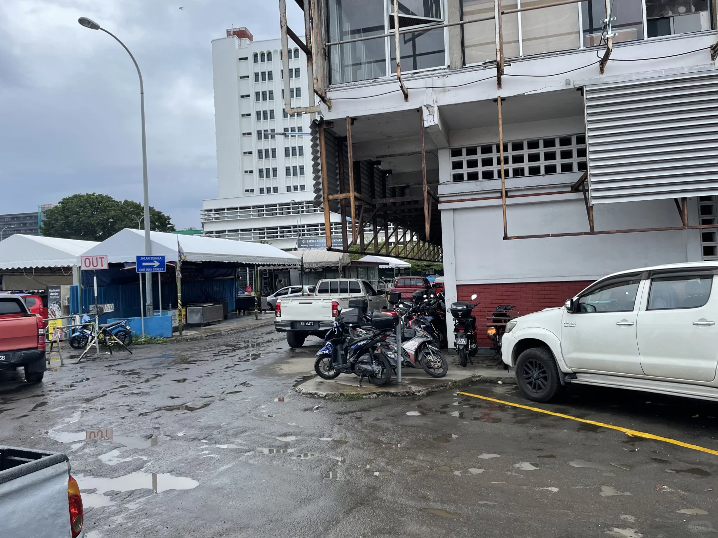 亚庇中央市场买海鲜