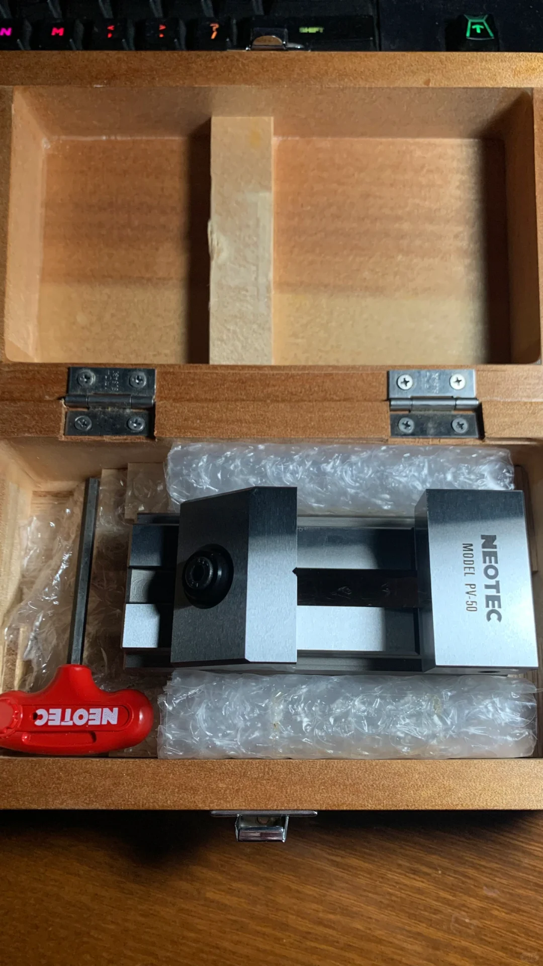 日本精密小台钳