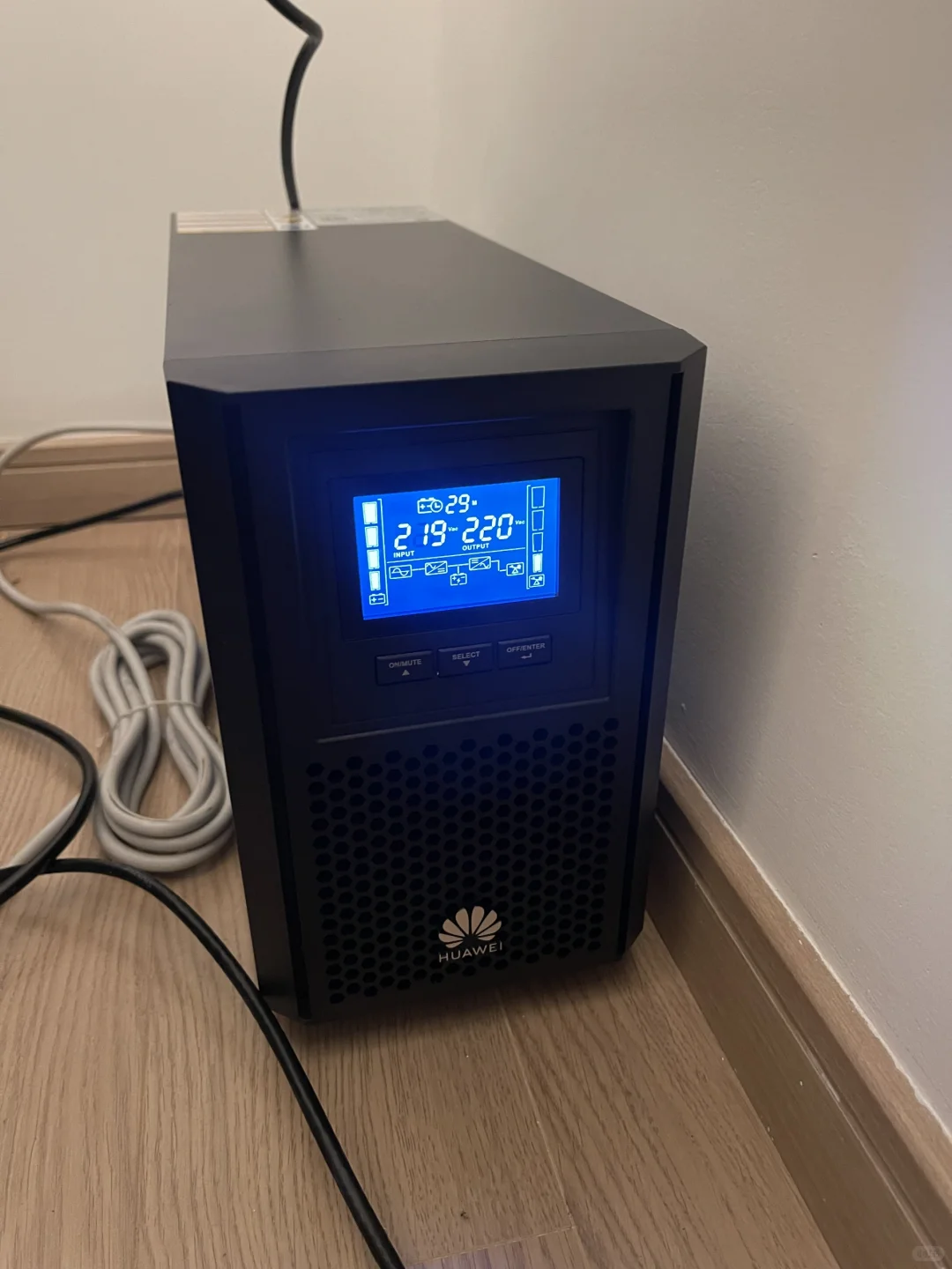 量化新手IT篇 - UPS电源