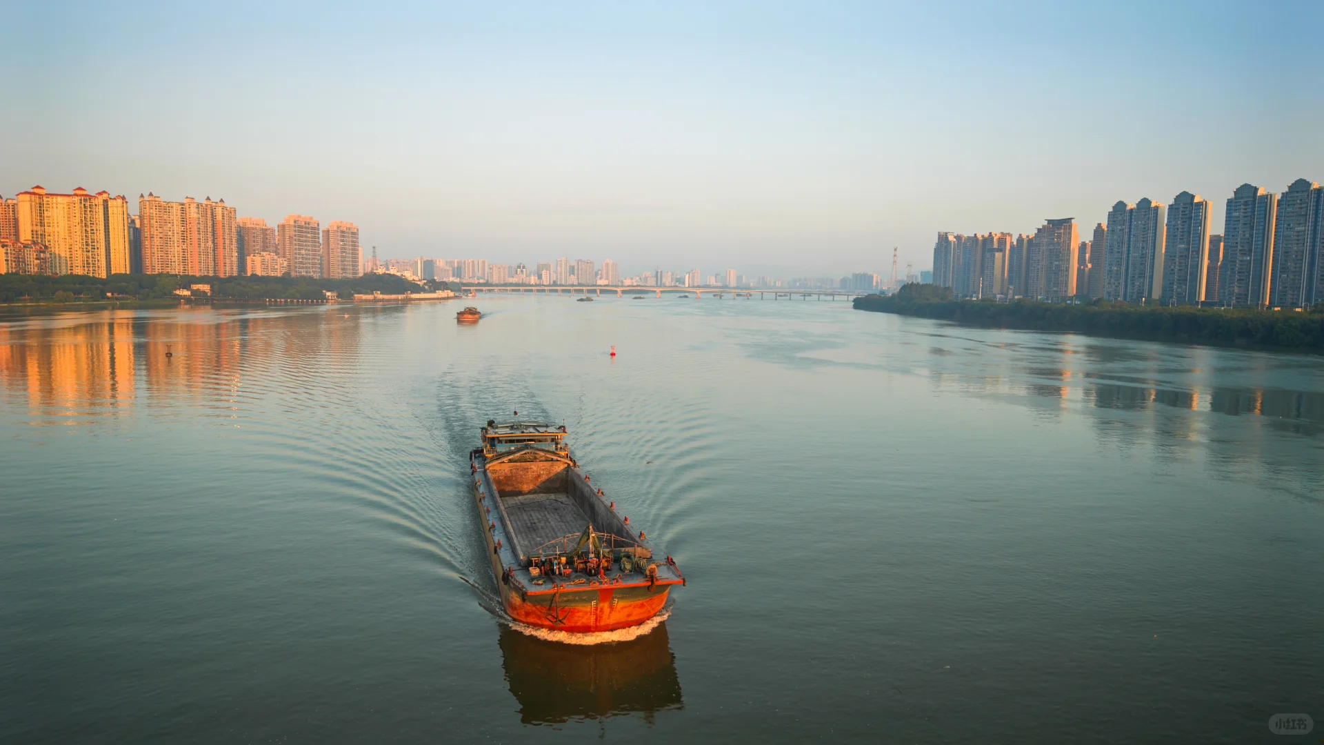 繁忙的北江航运