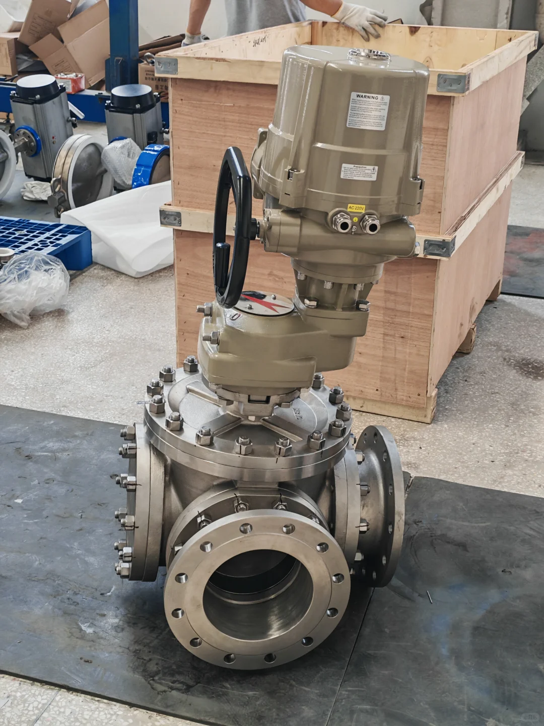 浦欧威电动三通法兰球阀智能型电动执行器