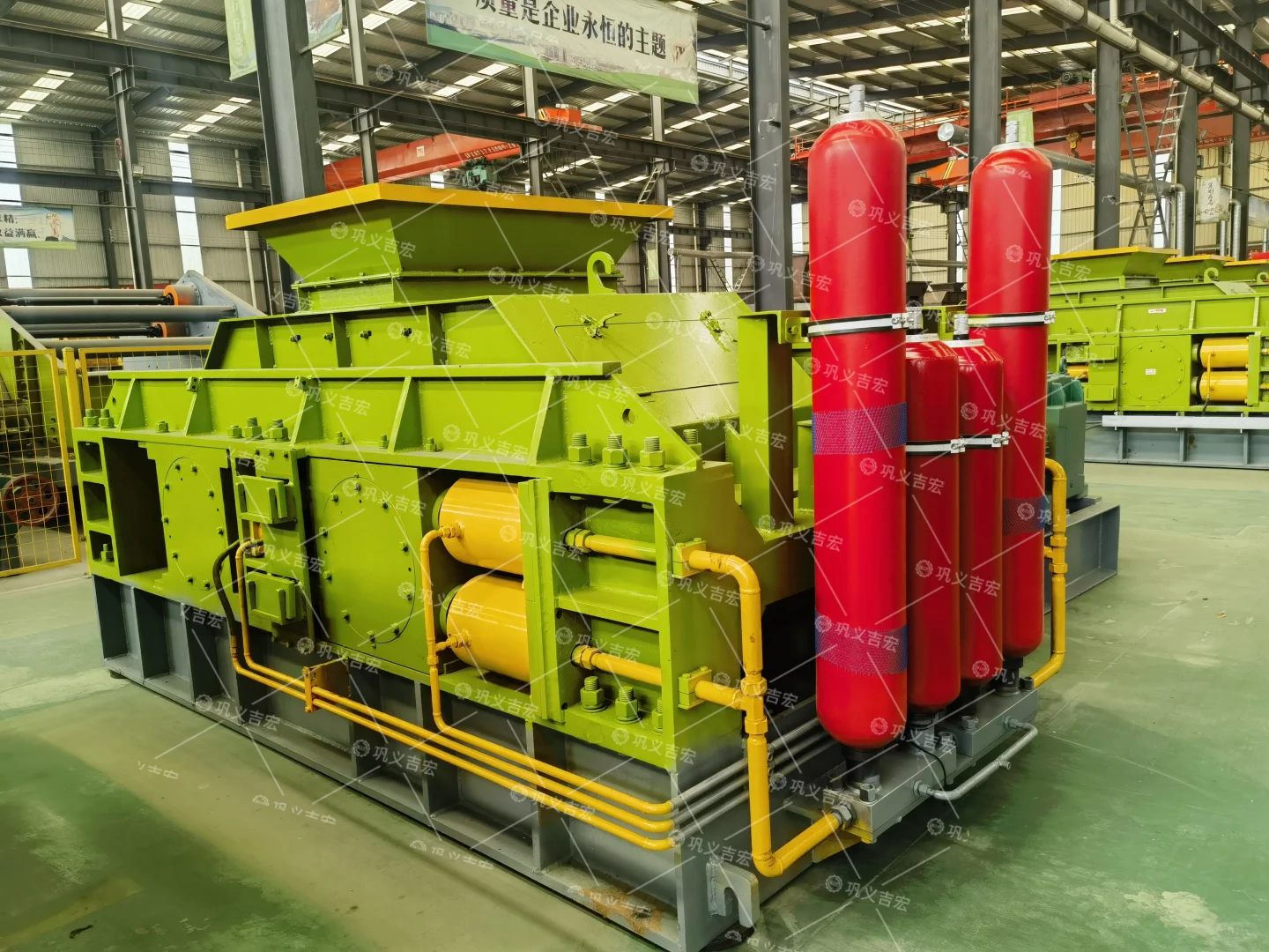 大型液压对辊破碎机厂家直供 专业矿山设备