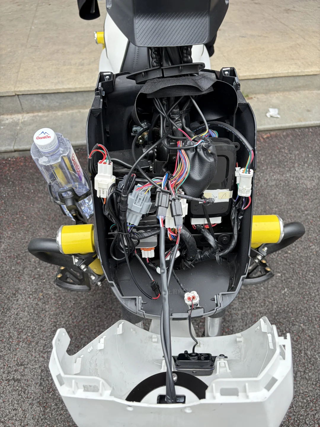 UmAx内接线行车记录仪