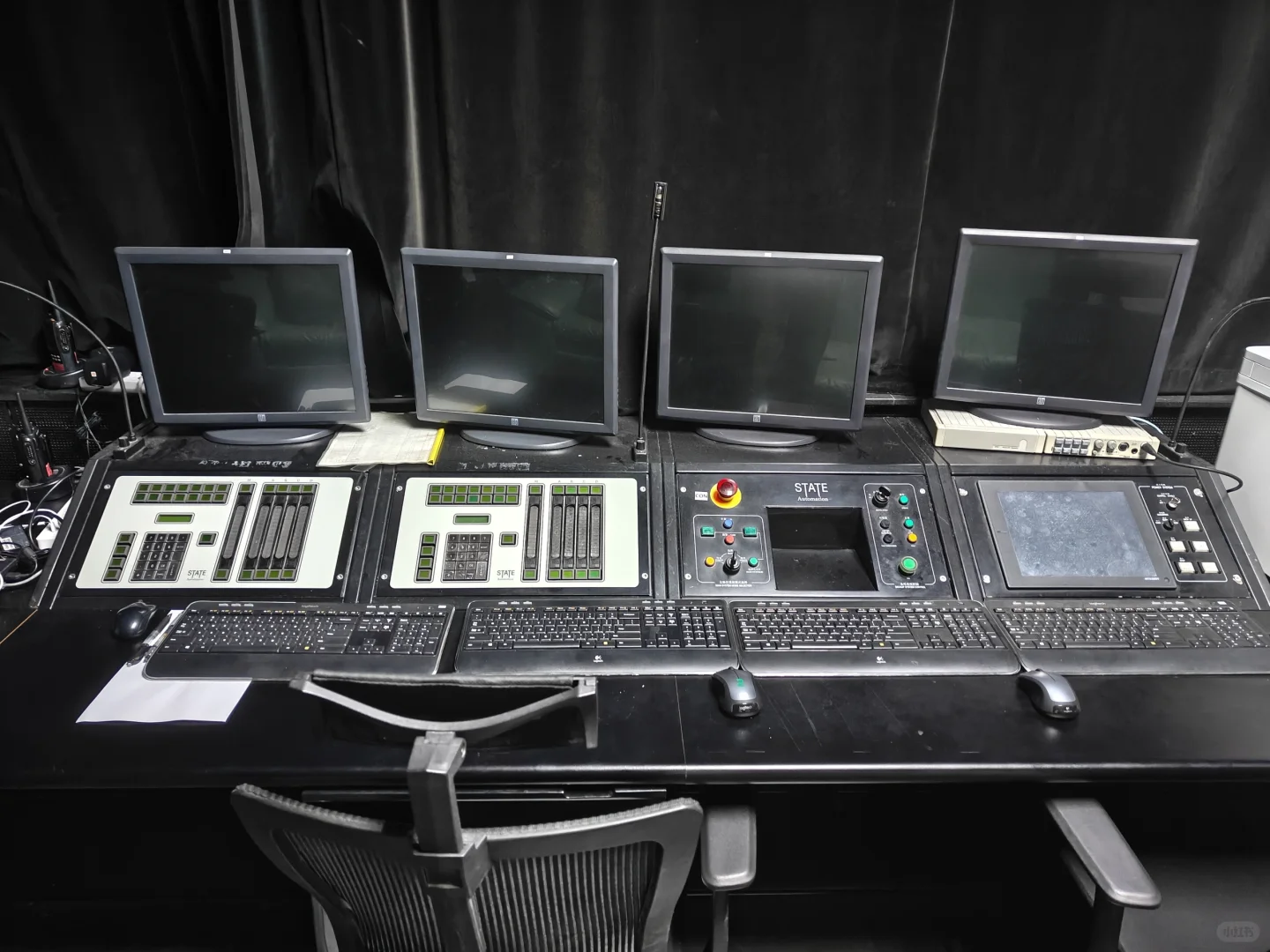 舞台机械控制台（部分），你还见过哪些控制