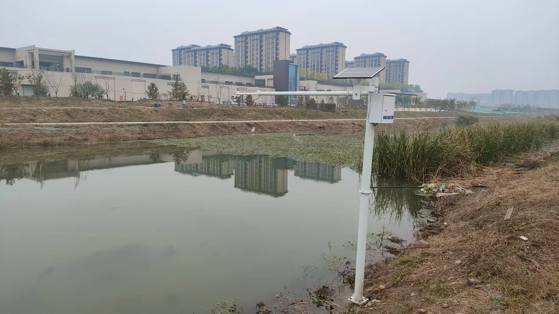 水位自动监测系统：水利智能监测的核心支撑