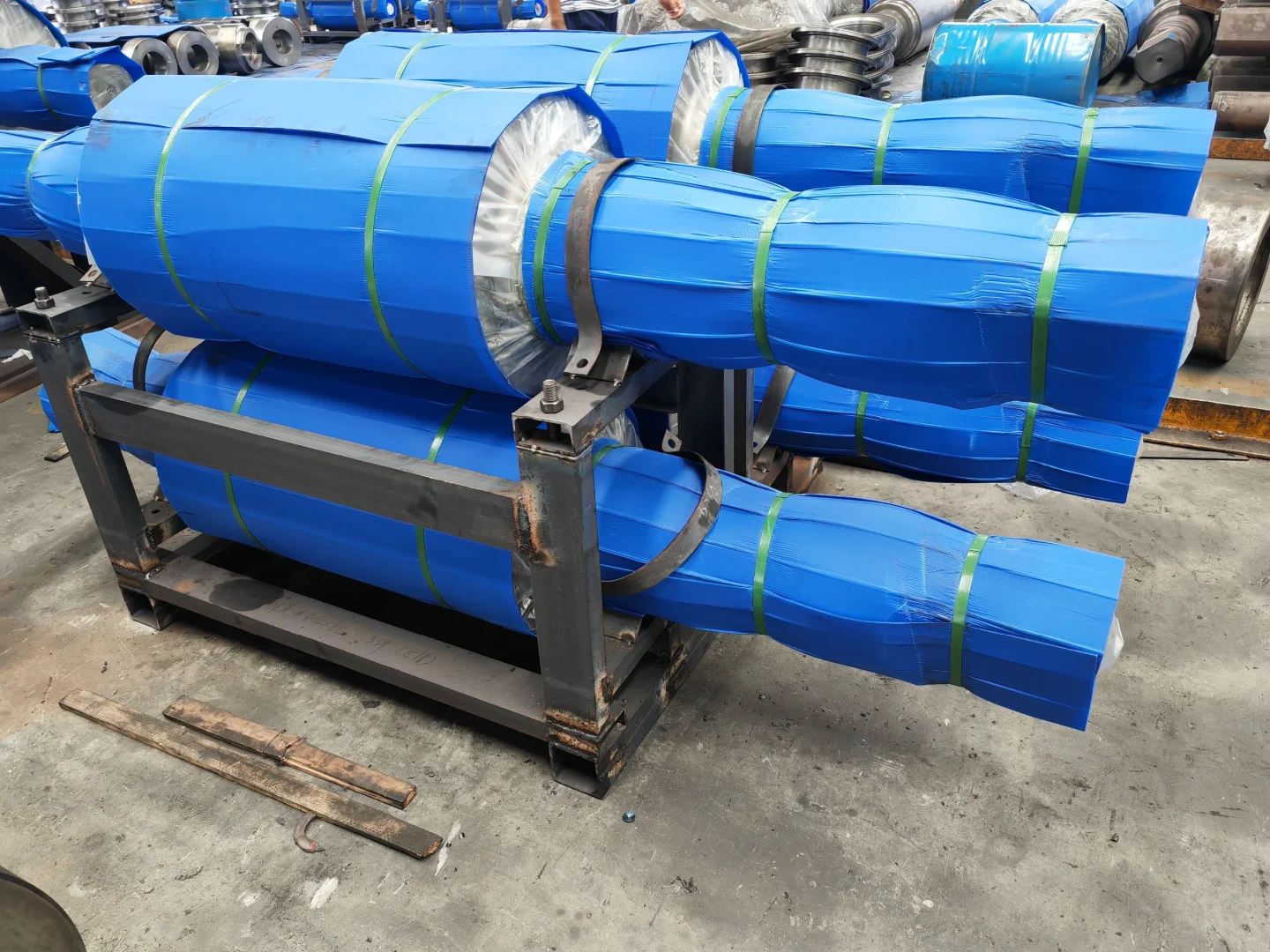 发往欧洲的轧辊