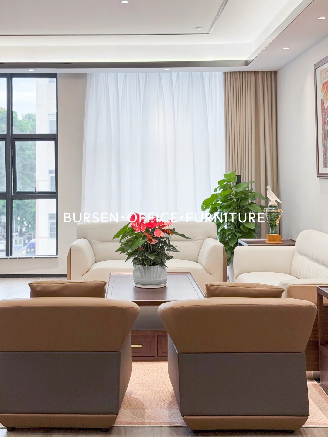 当新中式撞上上市公司办公室，这质感绝了！